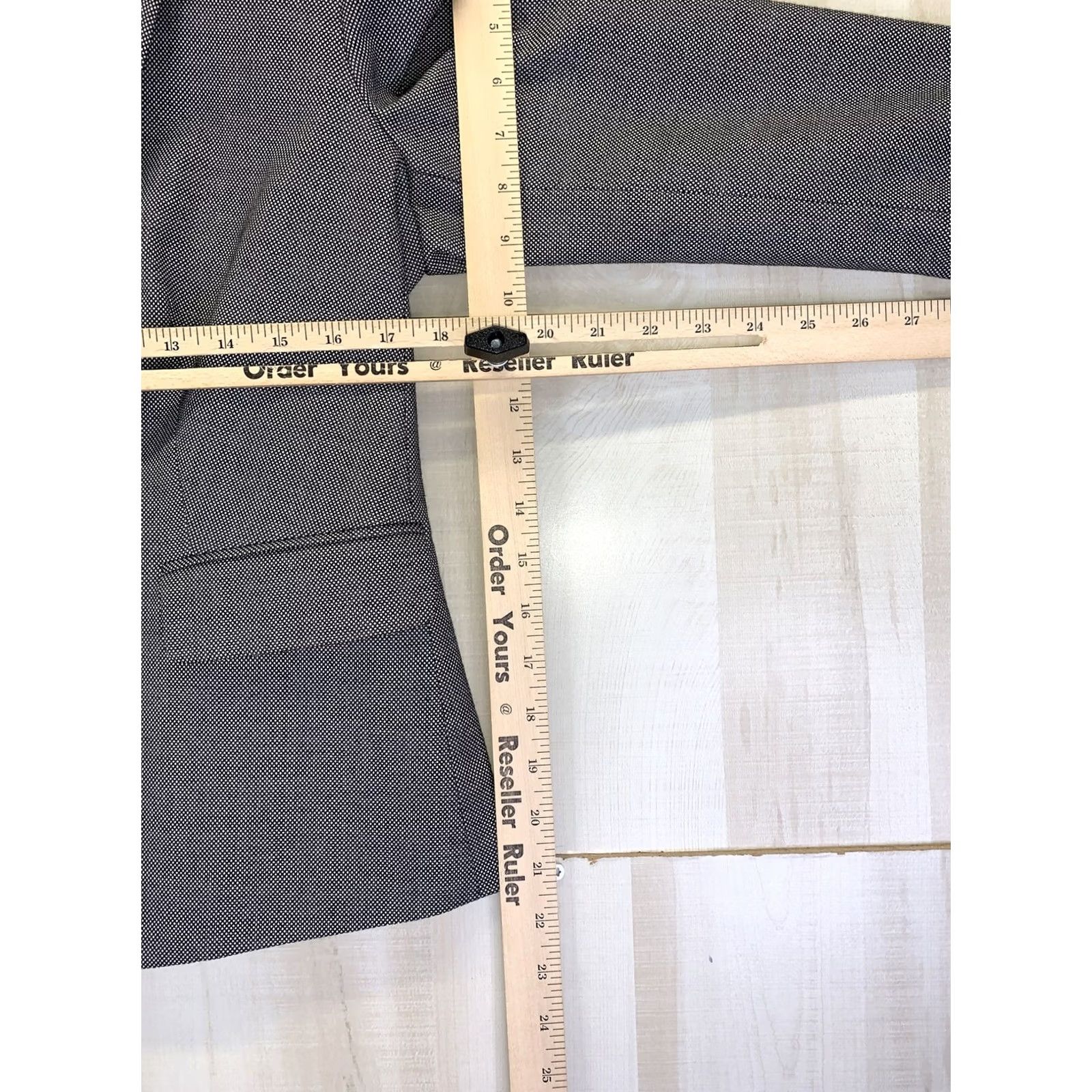 Liz Claiborne Liz Claiborne Fashion Suiting Blazer Jacker Womens Small NWT-8977 Blazer, Black/Gray, Basic Jacket, Workwear, Casual, Business, Travel Womens Size S / US 4 / IT 40 - 3 Thumbnail