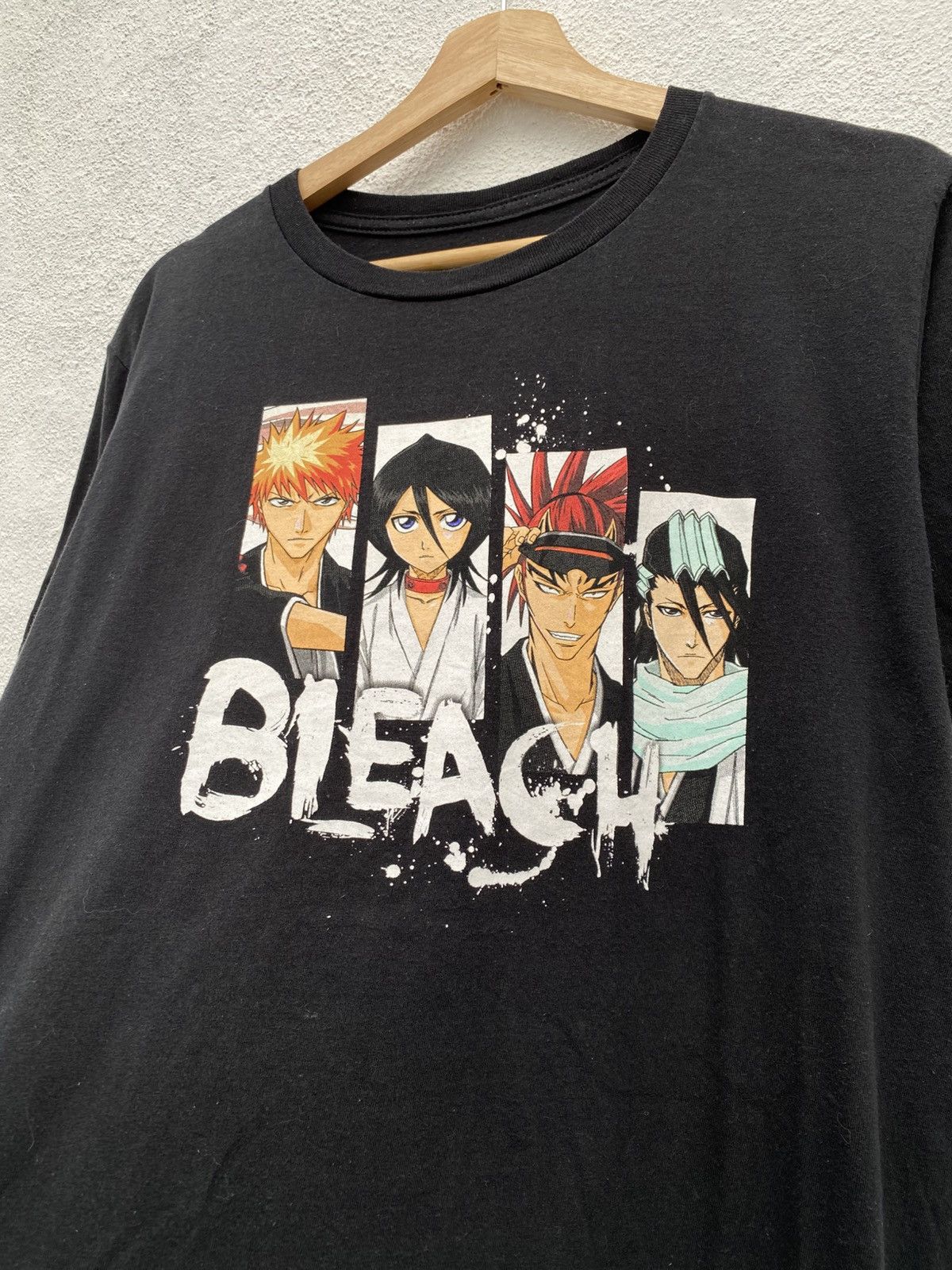 Anime Anime Bleach Ichigo Rukia Renji Byakuya Size US M / EU 48-50 / 2 - 3 Thumbnail