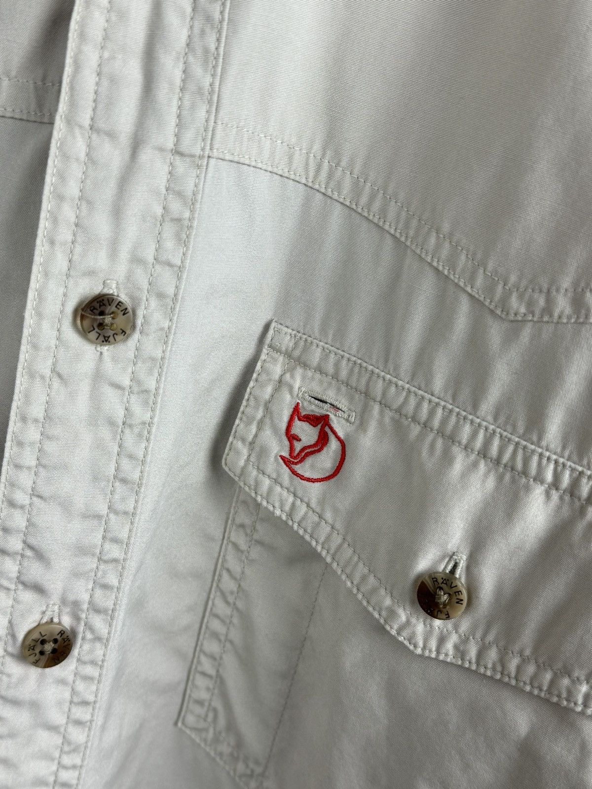 Fjallraven Overshoot Fjallraven Vintage Outdoor Y2K Size S-M Size US S / EU 44-46 / 1 - 7 Thumbnail