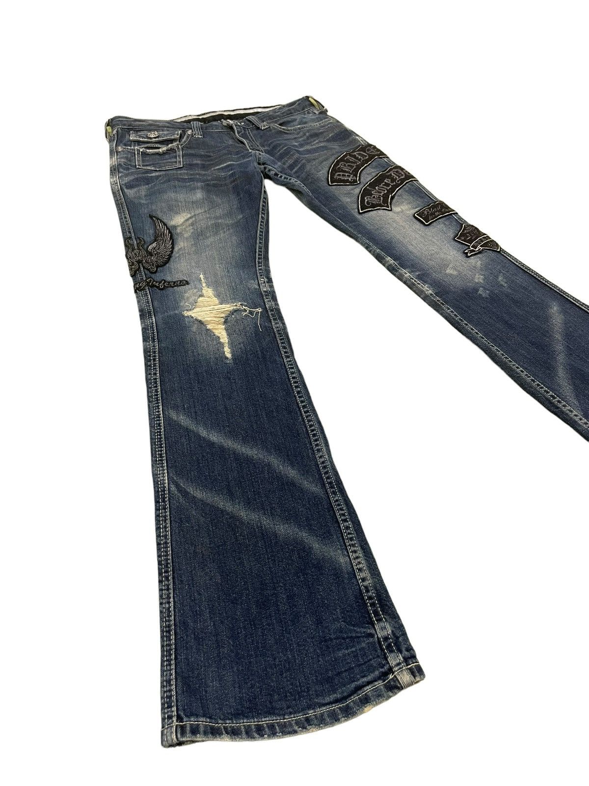 Flare Jeans Army of No Faded Distress Low Rise Boot Cut 8🟦8
