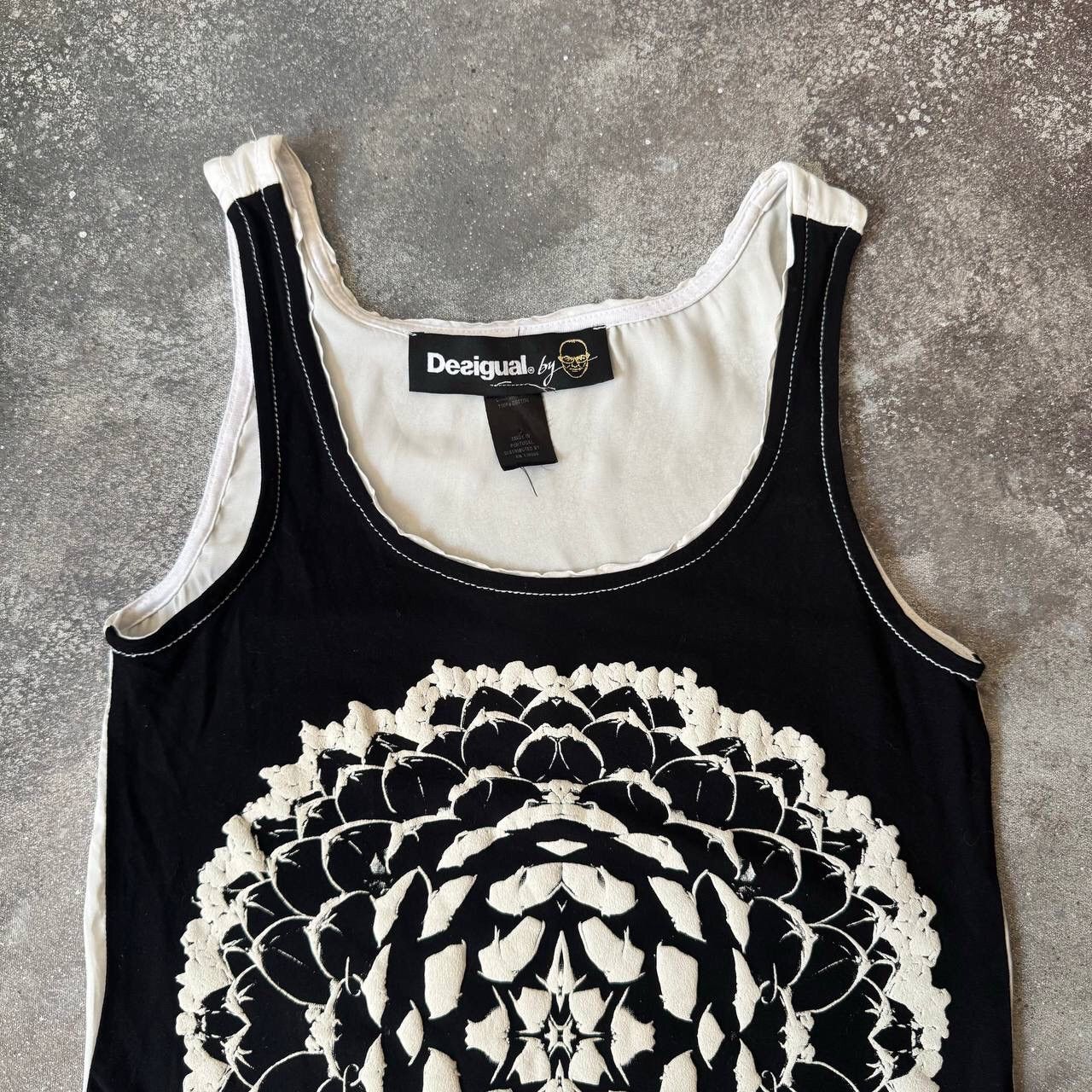 20471120 × Desigual × Japanese Brand Desigual Vintage Sexy Gothic Tank Top Size M / US 6-8 / IT 42-44 - 3 Thumbnail