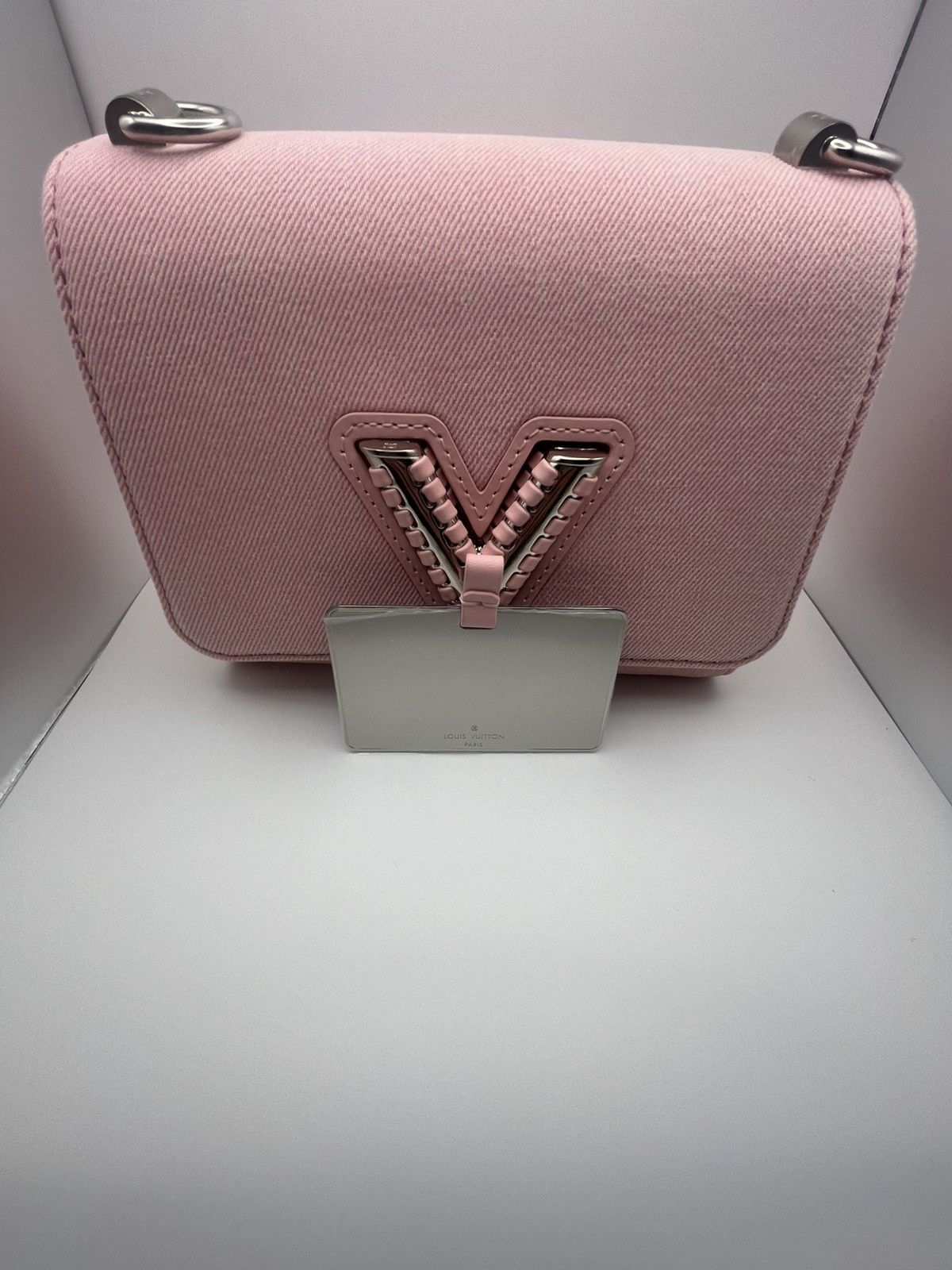 Louis Vuitton Louis Vuitton Pink Denim Twist PM Size ONE SIZE - 7 Thumbnail