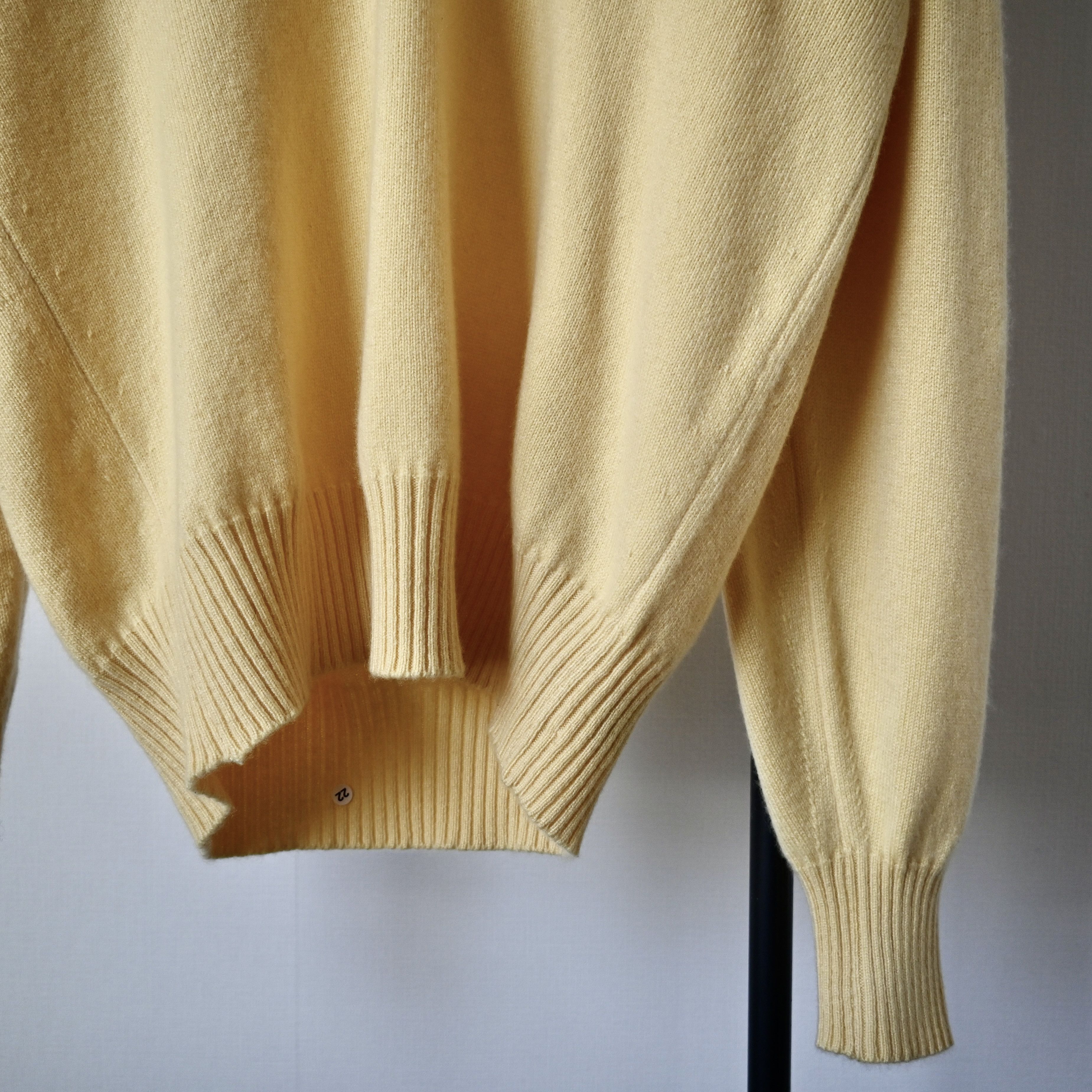Barneys New York VTG 1990s Kilgour for BARNEYS NY Scottish cashmere sweater Size US L / EU 52-54 / 3 - 8 Thumbnail