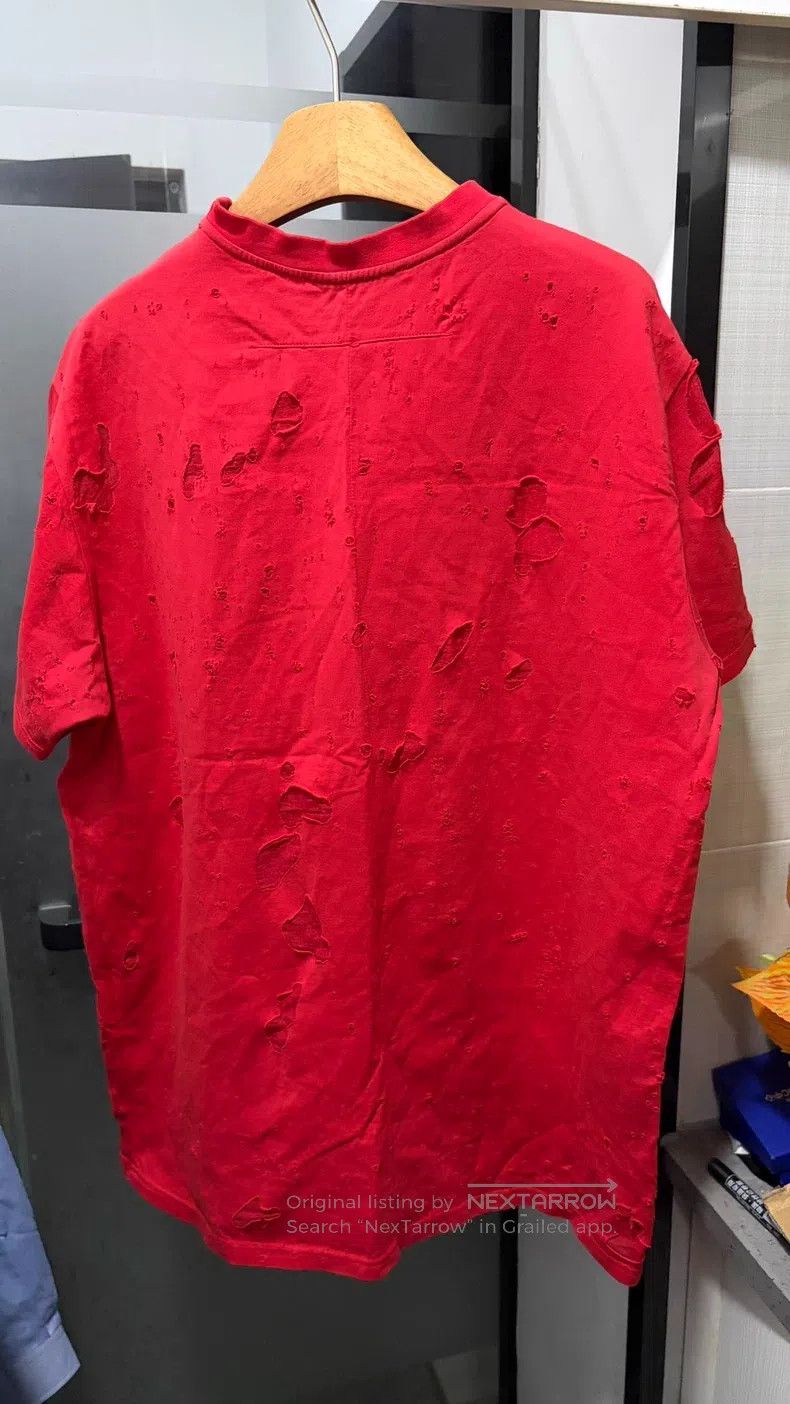 Givenchy Givenchy Red Big Ripped Short Sleeve T-Shirt Size US S / EU 44-46 / 1 - 2 Thumbnail