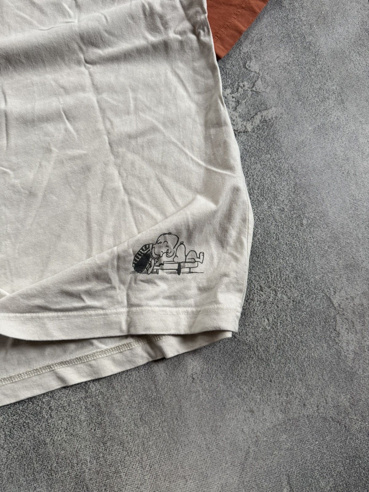 Peanuts Uniqlo & Peanuts M/size tee tshirt retro casual Size US M / EU 48-50 / 2 - 13 Thumbnail