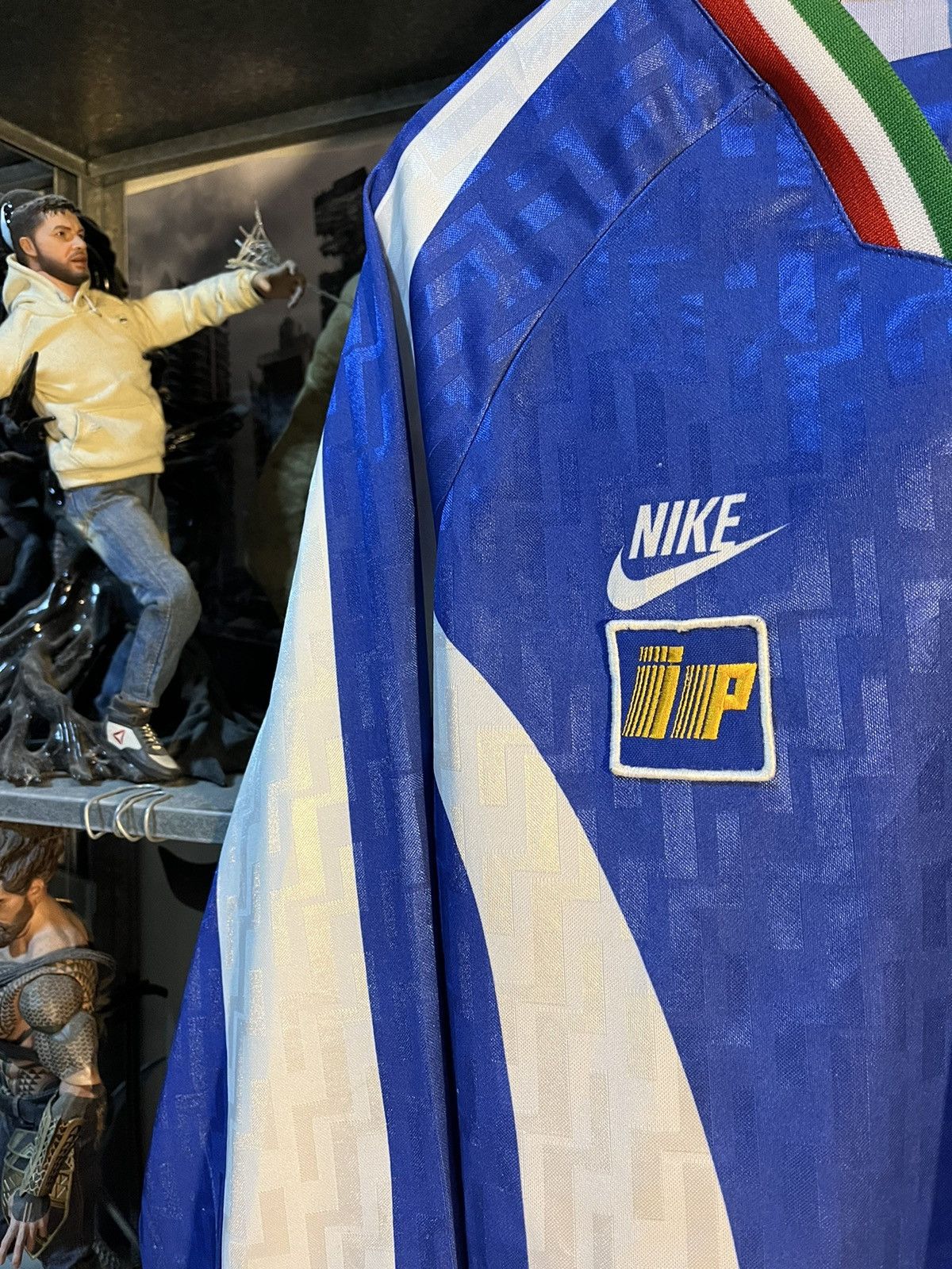 Nike × Vintage Rare Vintage 1995-1996 Nike Italy Training Soccer Jersey Size US L / EU 52-54 / 3 - 4 Thumbnail