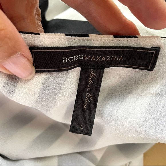 Bcbgmaxazria BCBG B&W Dana Striped Silk Halter Top - Large Size L / US 10 / IT 46 - 6 Thumbnail