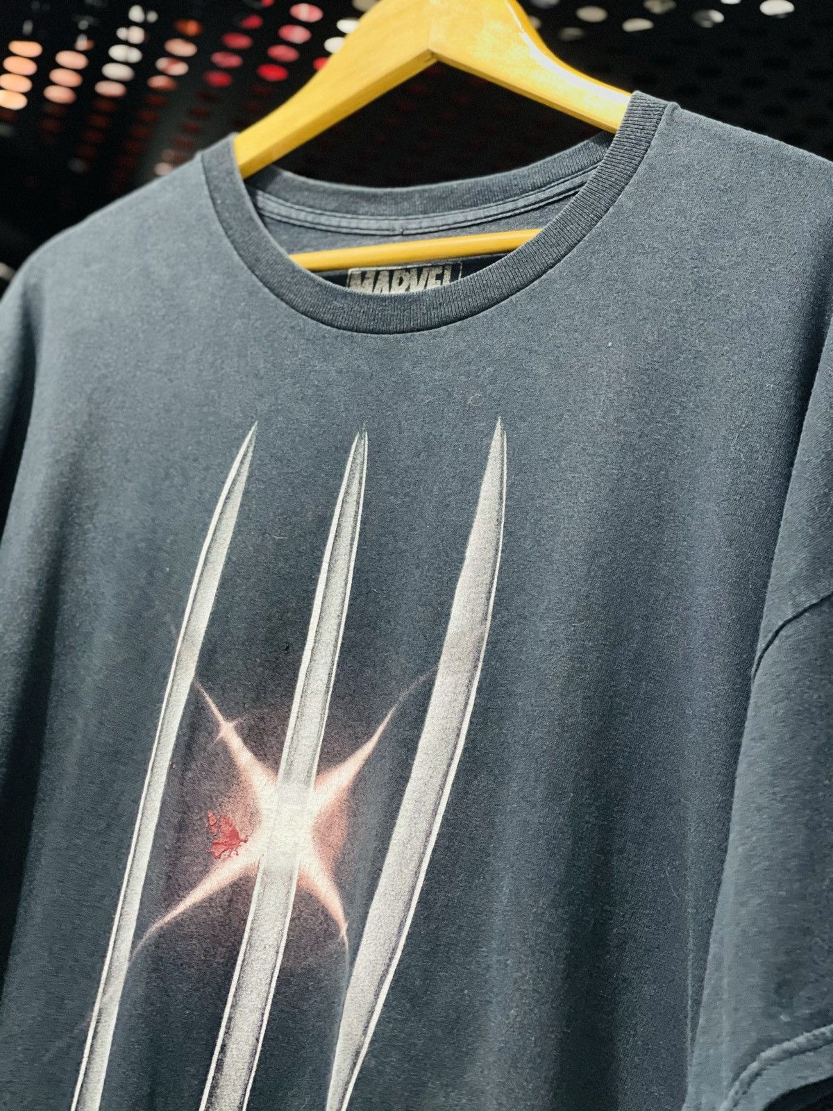 Marvel Comics Marvel Wolverine Claws Size US XXL / EU 58 / 5 - 1 Thumbnail