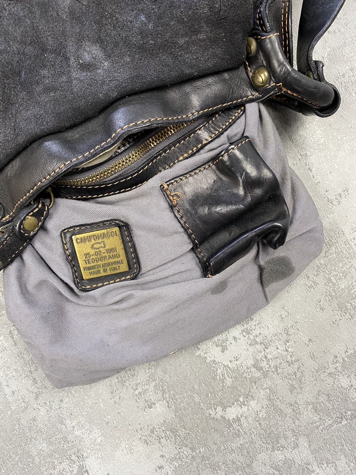Genuine Leather Vintage Campomaggi Distressed Leather luxury bag Size ONE SIZE - 10 Thumbnail