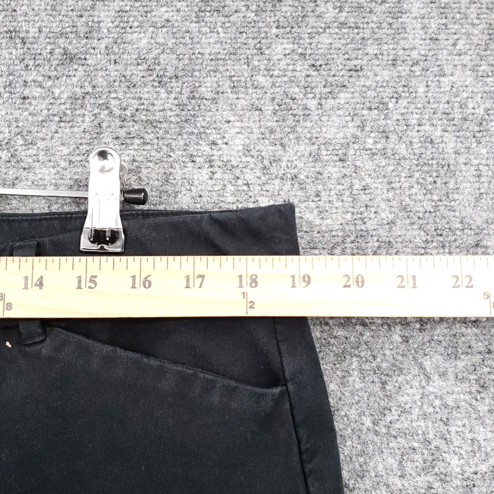 Old Navy Old Navy Women 18 Black Pixie Skinny High Rise Pants Ankle Secret Smooth Pockets Size 40" / US 18 - 7 Thumbnail