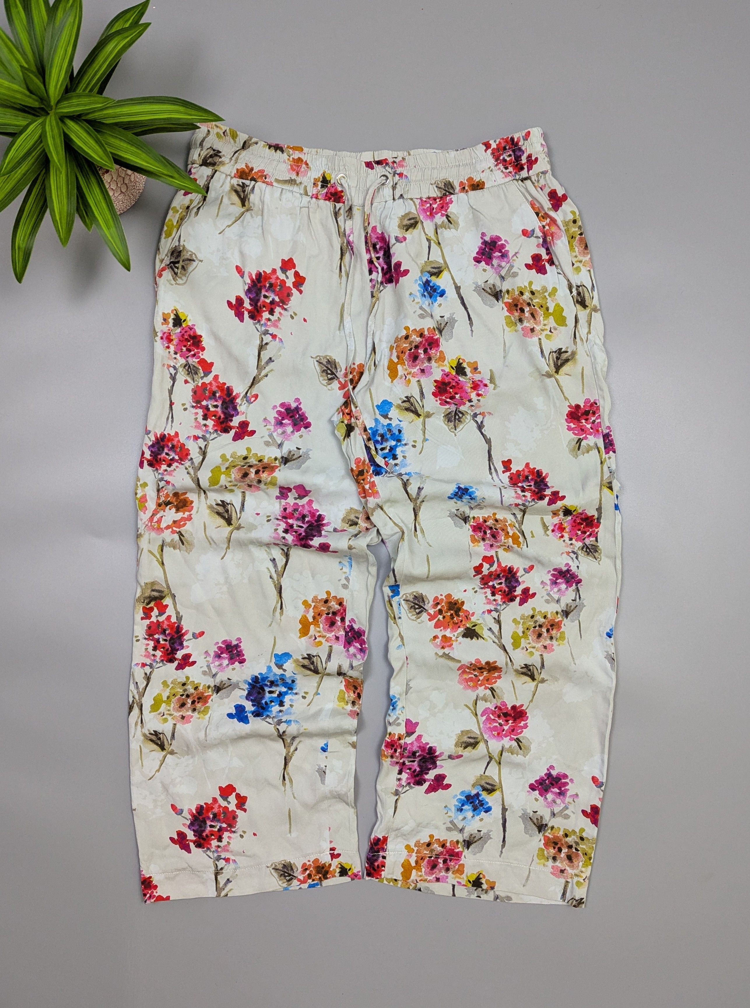 Other Raffaello Rossi Women’s Wide Cropped Lightweight Pants Size 25" / US 0 / IT 36 - 1 Thumbnail
