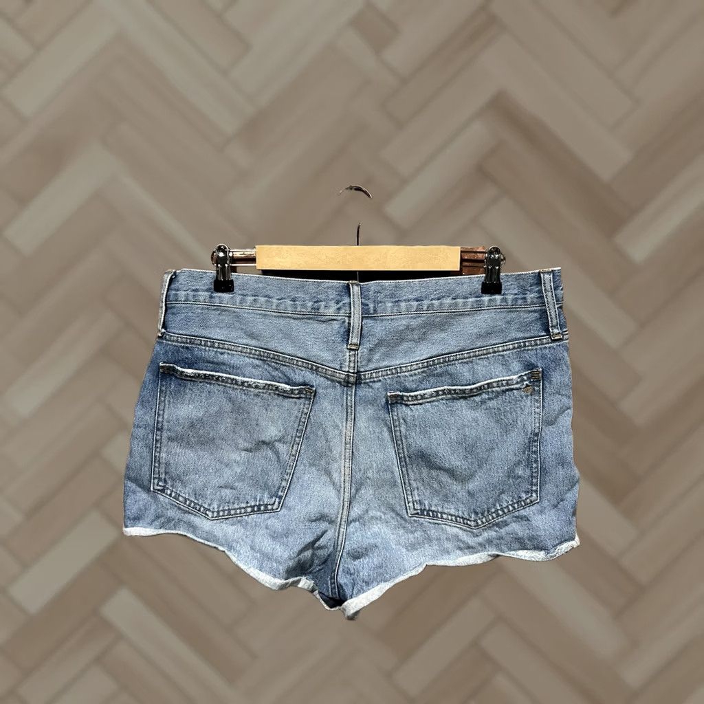 Madewell MADEWELL High Rise Relaxed Denim Cut-Off Jean Shorts 31 Blue Women Adult Regular 100% Cotton Zip Front Flat Front Jeans Shorts Size 24" / US 00 / IT 34 - 1 Thumbnail