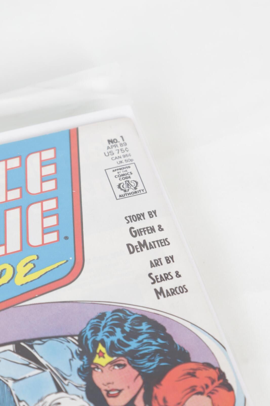 DC Comics 89' DC Comics Justice League Europe APR 89 Comics Size ONE SIZE - 2 Thumbnail