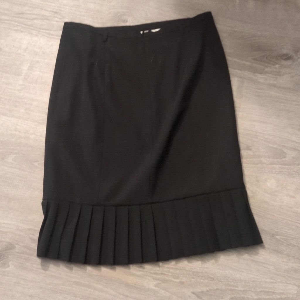 Talbots Talbots Petites Viscose Blend Pleated Pencil Skirt Size 4P Size 27" / US 4 / IT 40 - 4 Thumbnail