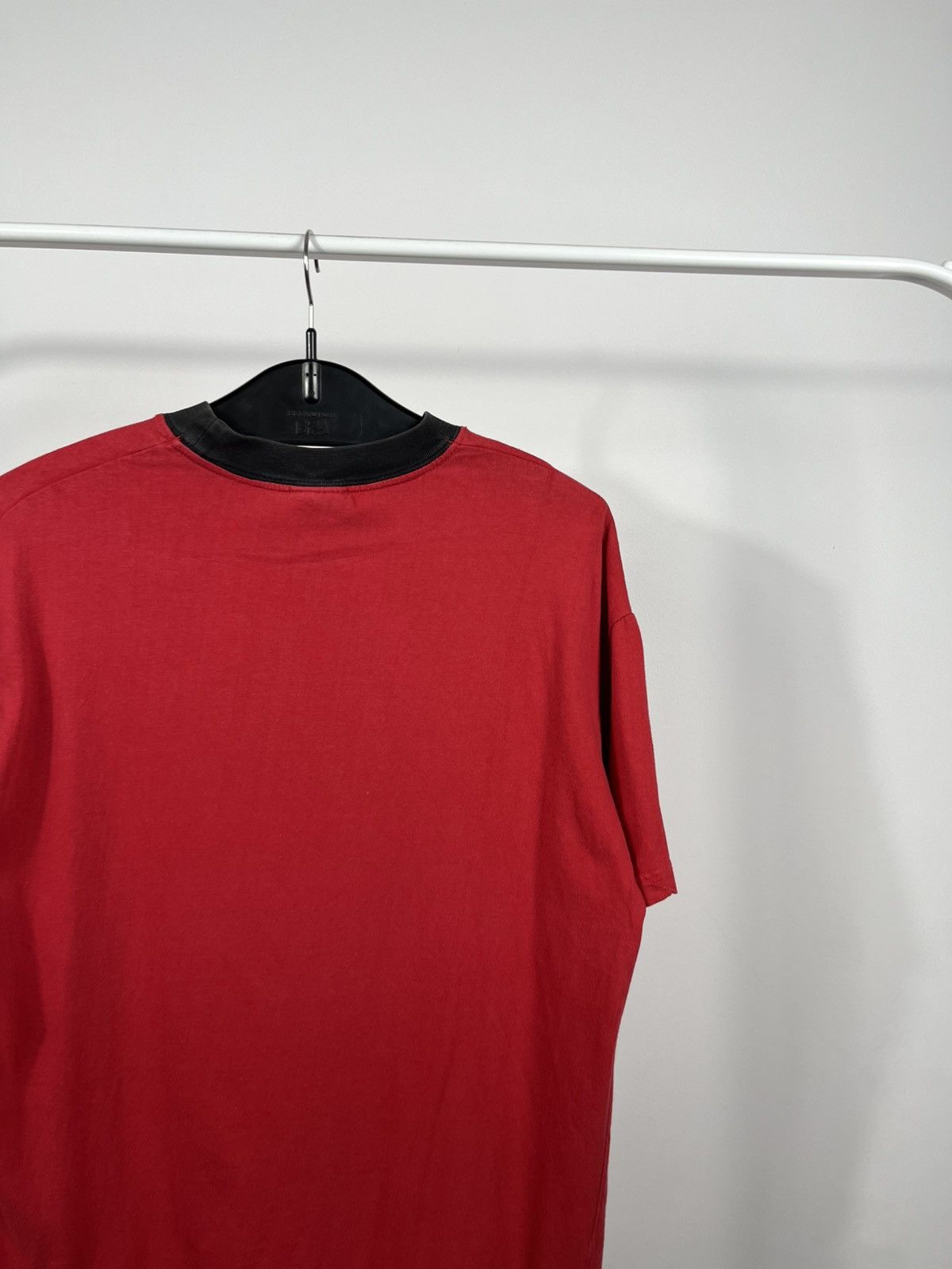 Ducati Ducati V2 Red T-Shirt Black Collar Moto Tee 100% Cotton Size US L / EU 52-54 / 3 - 11 Thumbnail