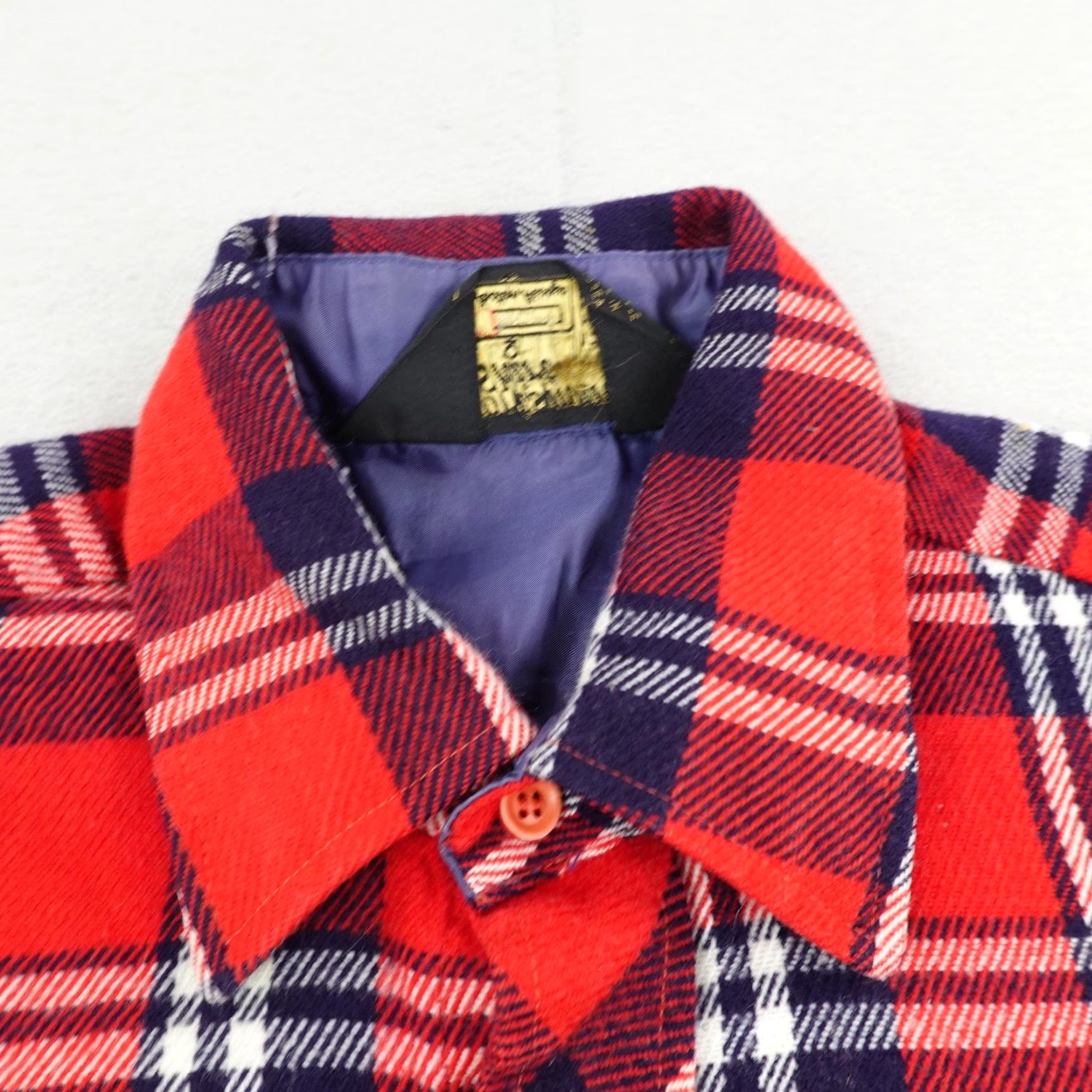 Vintage Vintage Kmart Sportsman Shirt Mens Medium Red Blue Plaid Flannel Workwear 70s ^ Size US M / EU 48-50 / 2 - 2 Thumbnail