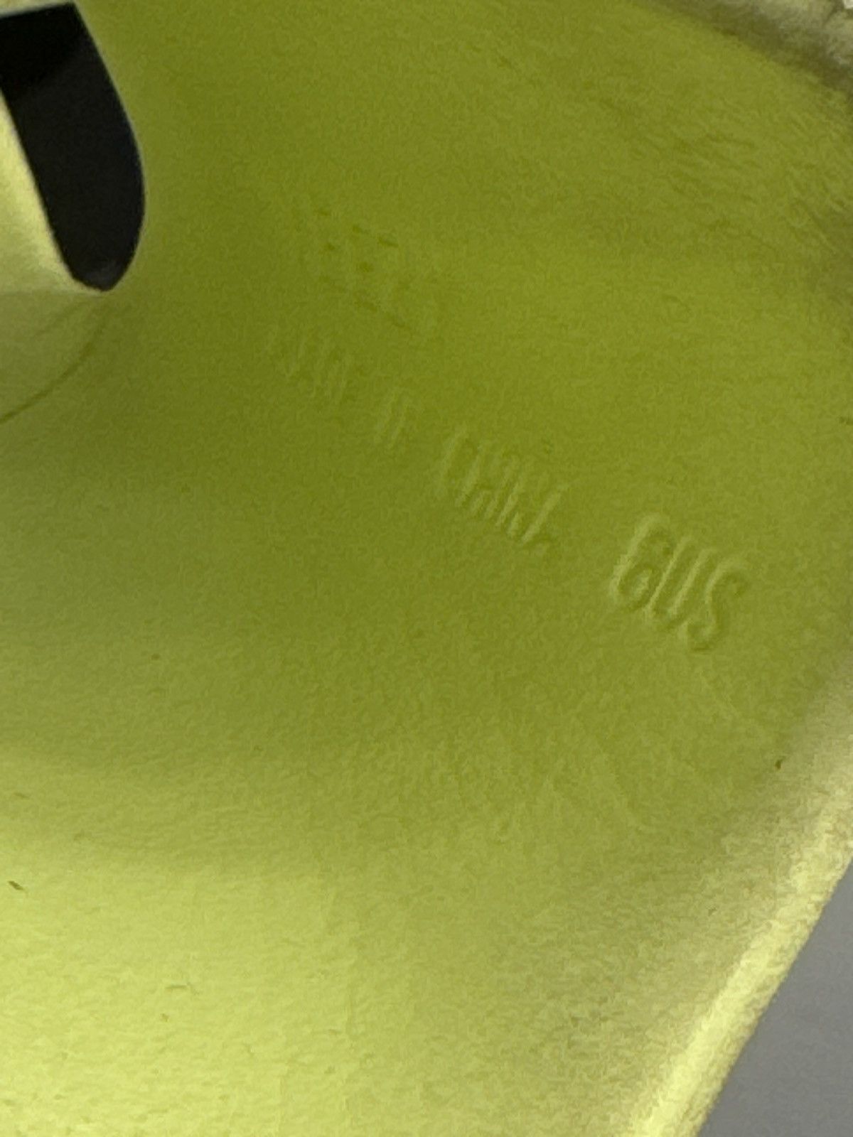 Yeezy Yeezy Slide Green Glow Size US 6 / EU 39 - 8 Thumbnail
