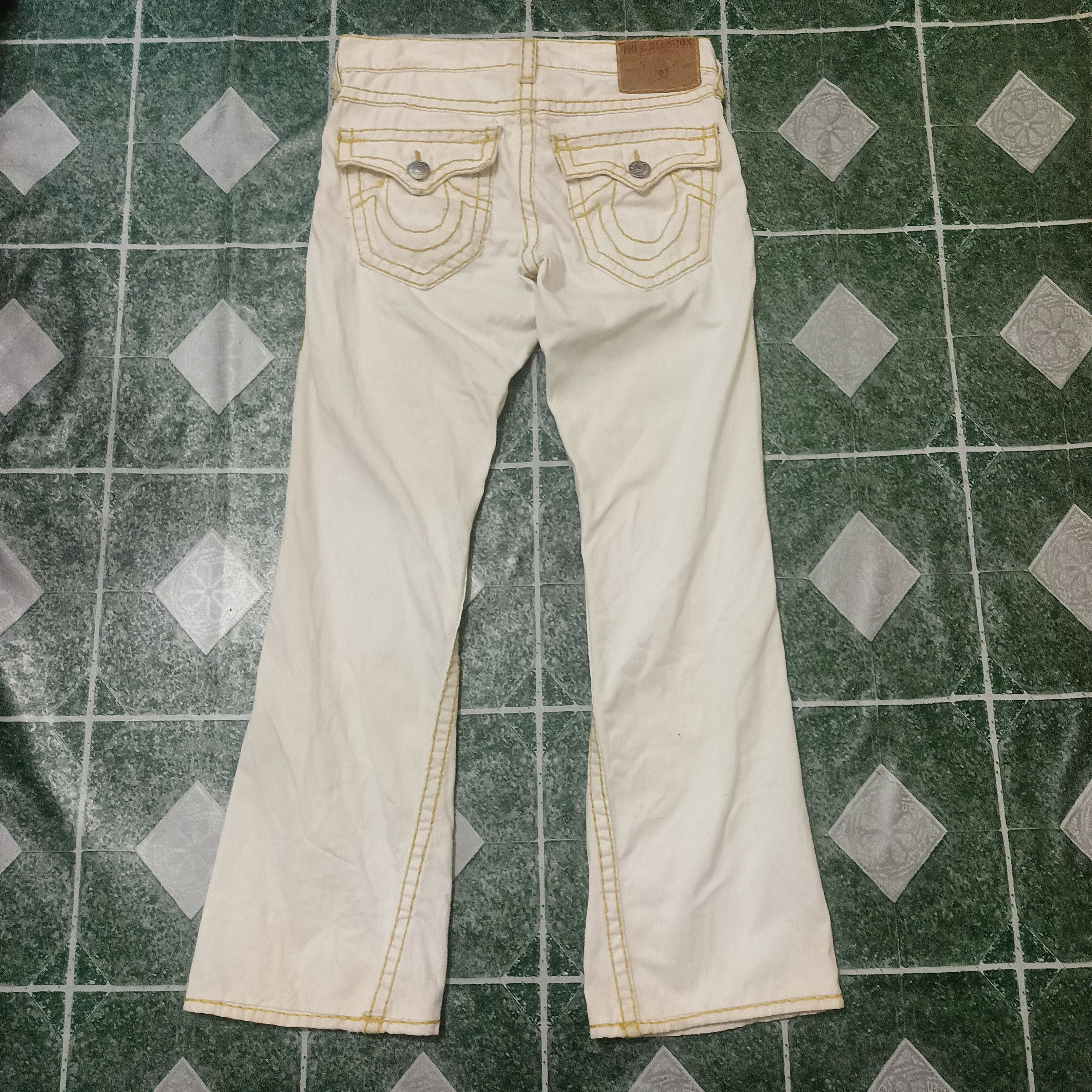 True Religion Rare!!! True Religion Row Seat Flared Yellow Gold Stitch Size US 32 / EU 48 - 1 Thumbnail