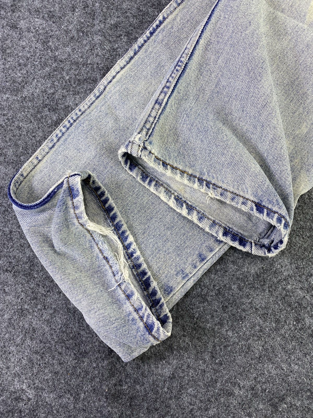 Jean × Levi's × Vintage VINTAGE LEVIS 505 BLUE WASH JEANS - J894 Size US 34 / EU 50 - 10 Thumbnail