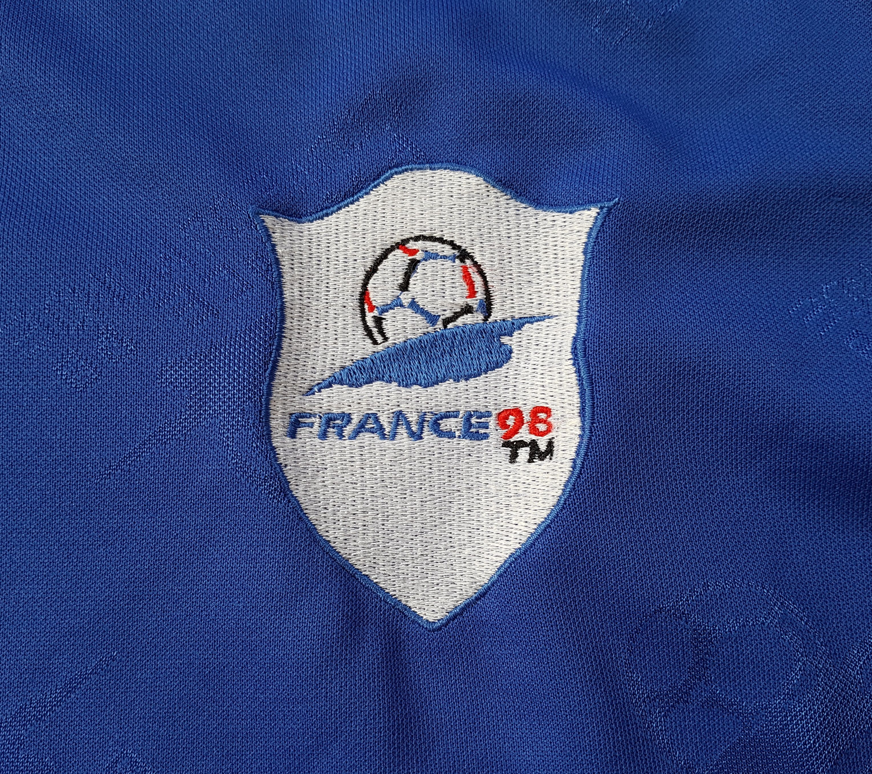 Vintage FRANCE 98 COUPE DU MONDE/WORLD CUP soccer football jersey Size US M / EU 48-50 / 2 - 3 Thumbnail
