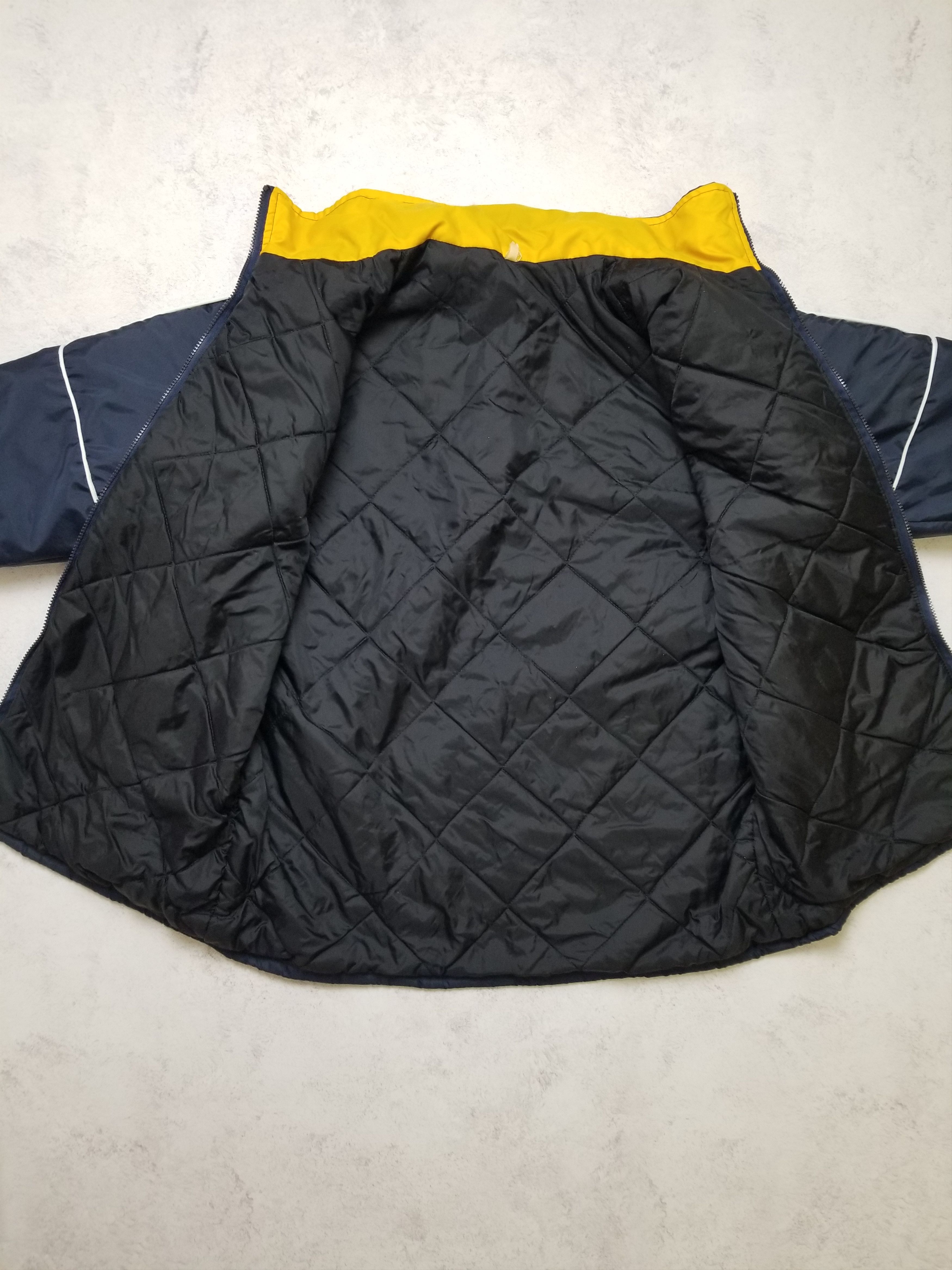 Other Vintage Michigan Wolverines Puffer Jacket Size US L / EU 52-54 / 3 - 4 Thumbnail