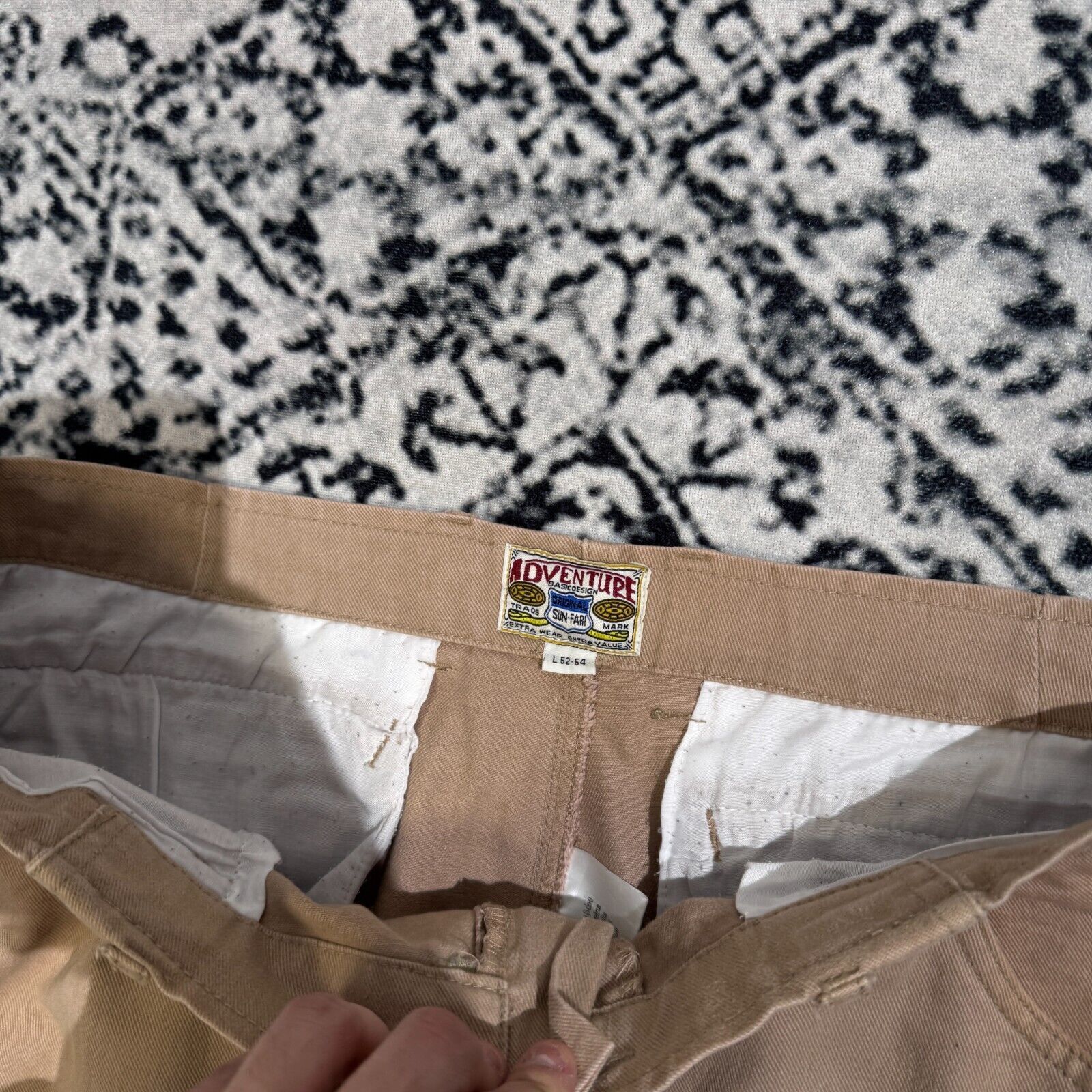 Vintage Vintage Unisex Beige Cotton Cargo Pants Size W38 Y2K 90s Size US 38 / EU 54 - 7 Thumbnail