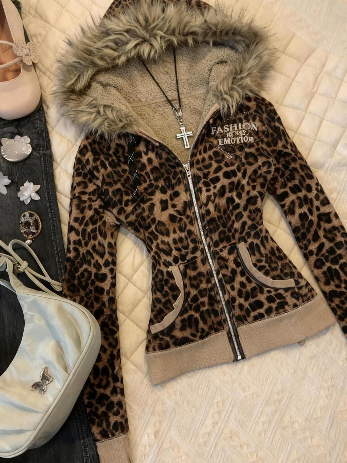 Other Y2K Leopard Fuzzy Hoodie – Letter Print Fur Cardigan Size XXL / US 16-18 / IT 52-54 - 1 Thumbnail