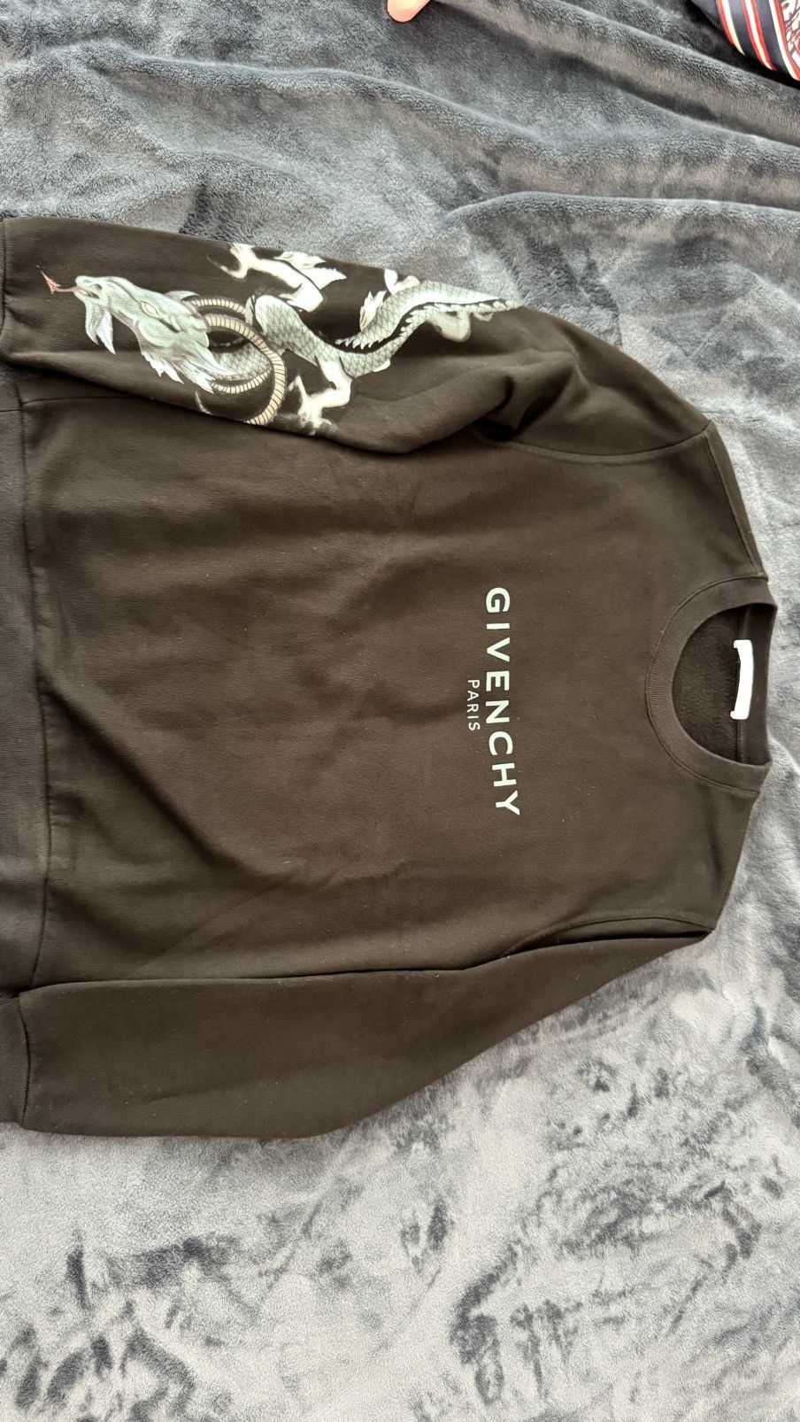 Givenchy Dragon Sleeve Logo Crewneck sweater sweatshirt