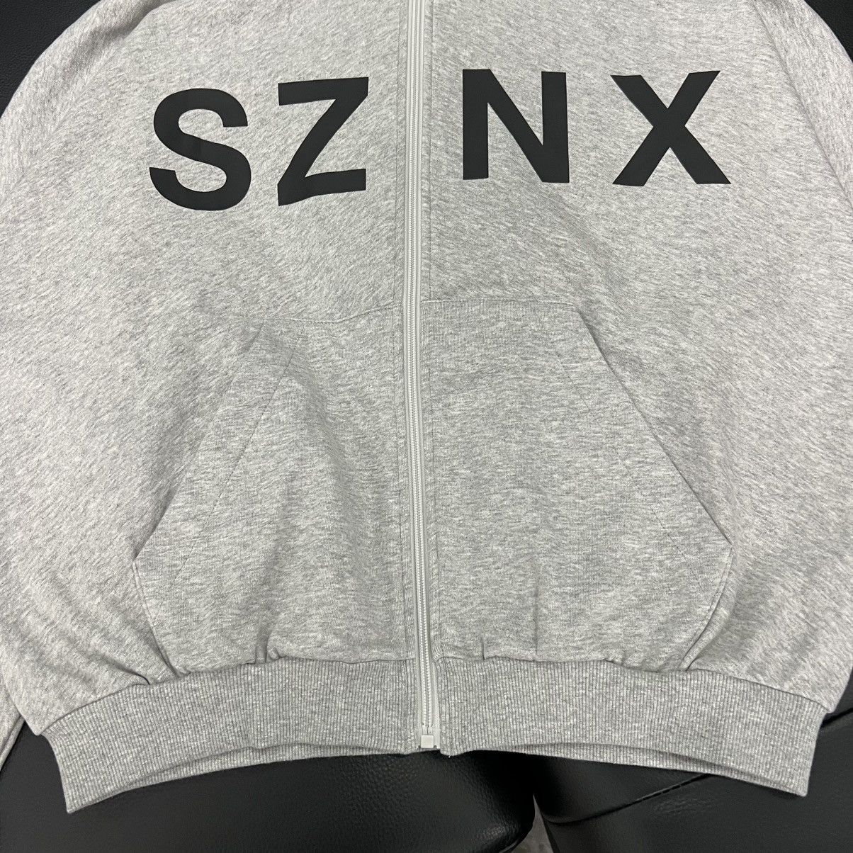 Yeezy Yeezy SZNX ShangHai CHINA Zip Hoodie Size US M / EU 48-50 / 2 - 12 Thumbnail