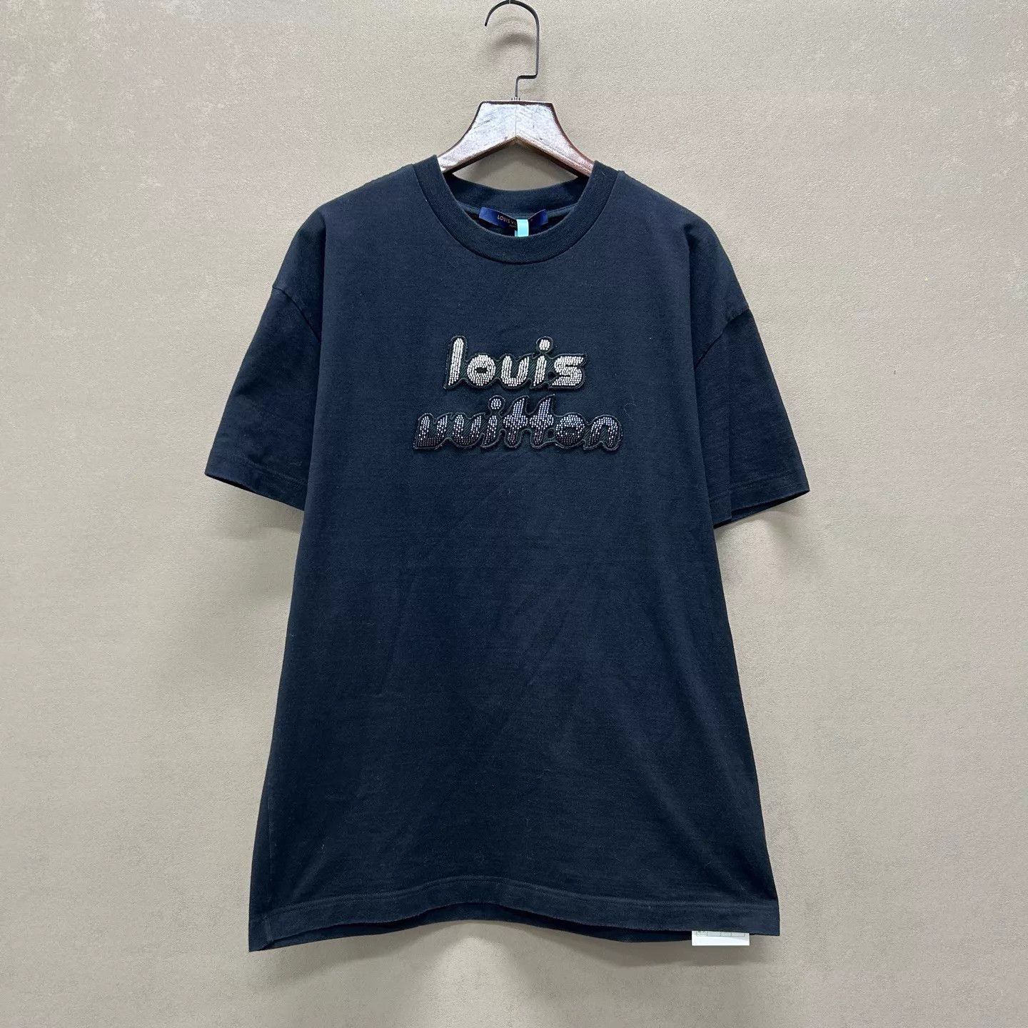 Louis Vuitton LV FW23 Logo Beaded Embroidered T-shirt xs 99 New Size US XS / EU 42 / 0 - 1 Thumbnail