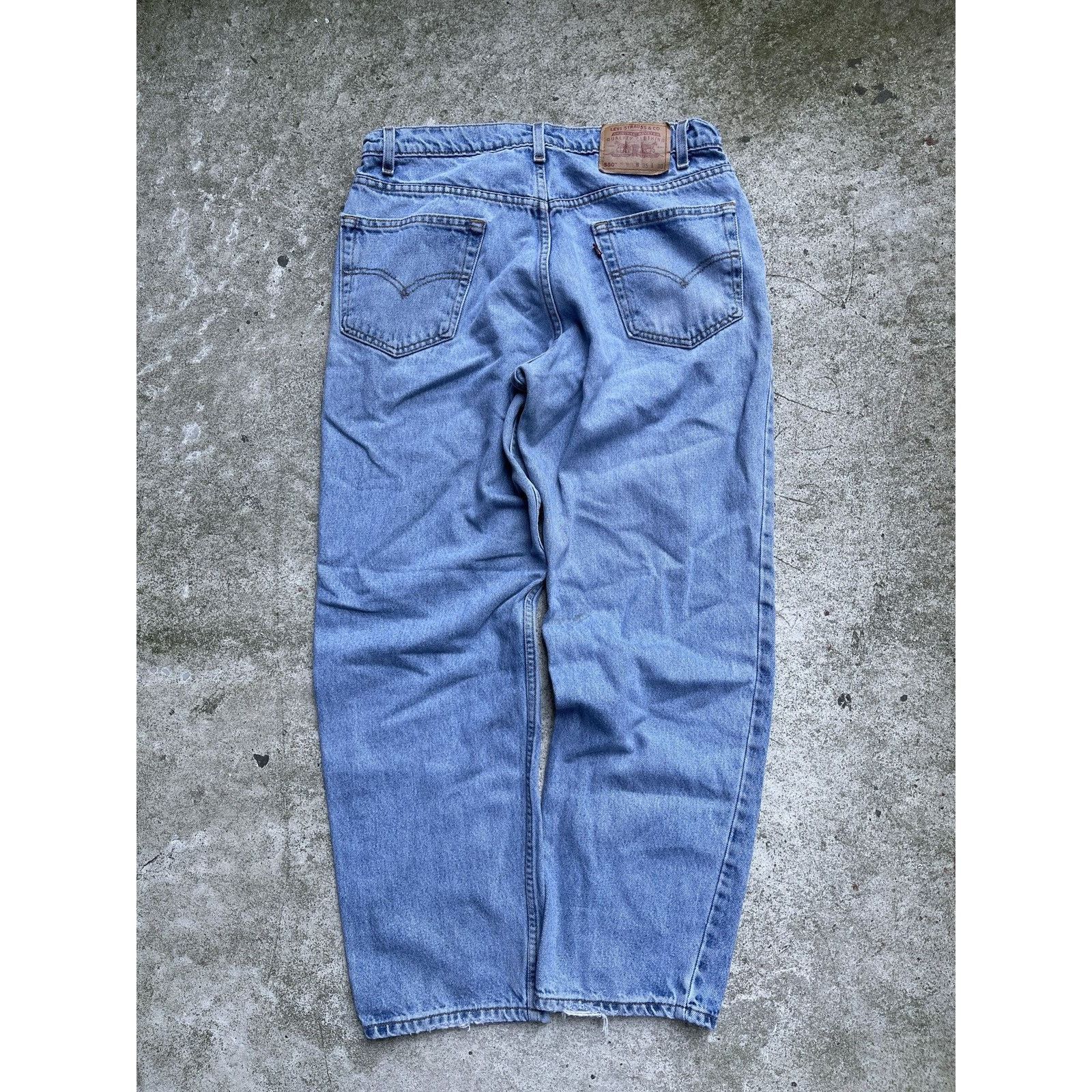 Levi's VINTAGE LEVI’S 550 LIGHT WASH DENIM JEANS Size US 35 - 2 Thumbnail