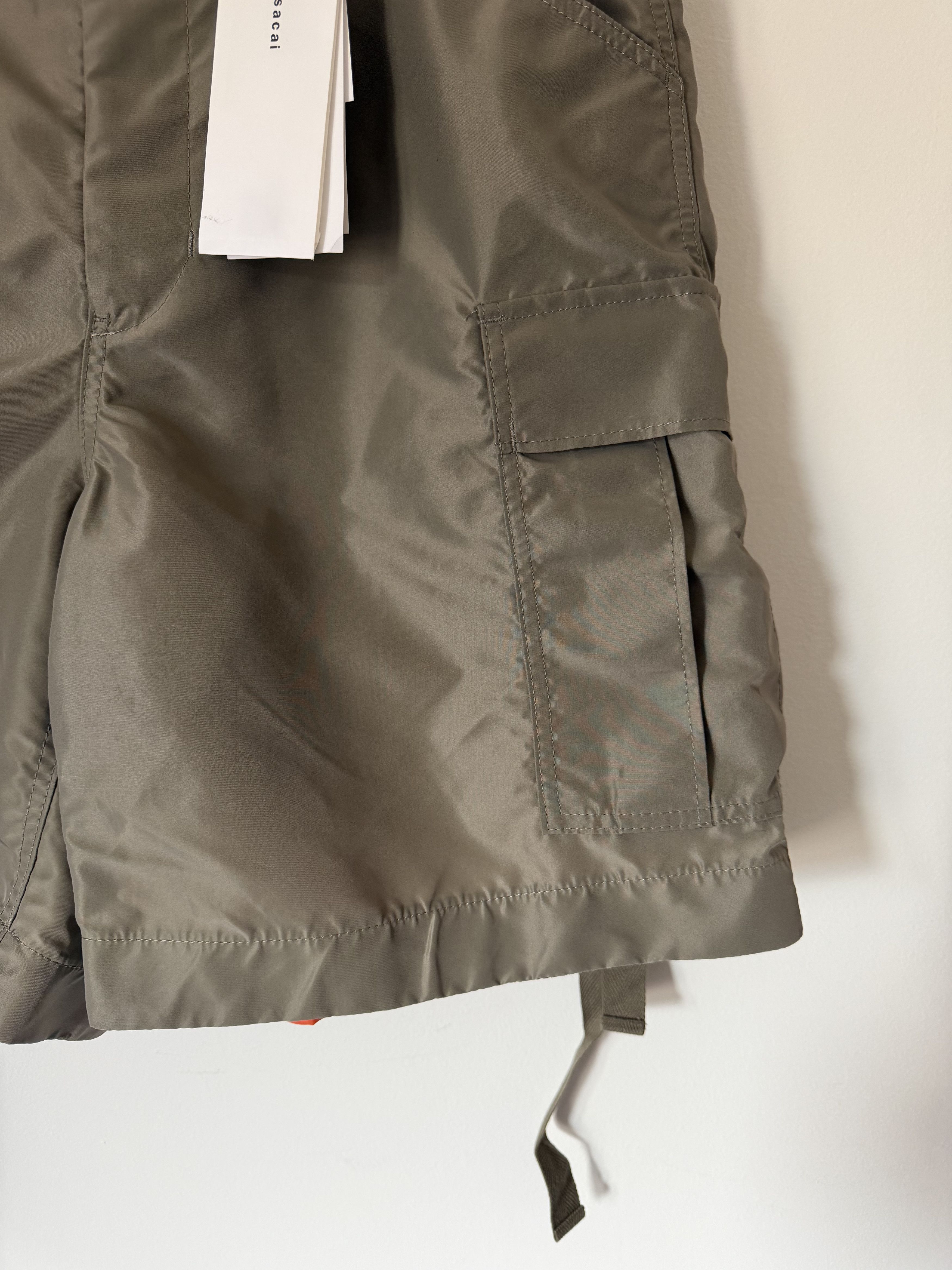 Sacai Sacai Belted Nylon Cargo Shorts in Olive Green Size US 32 / EU 48 - 3 Thumbnail