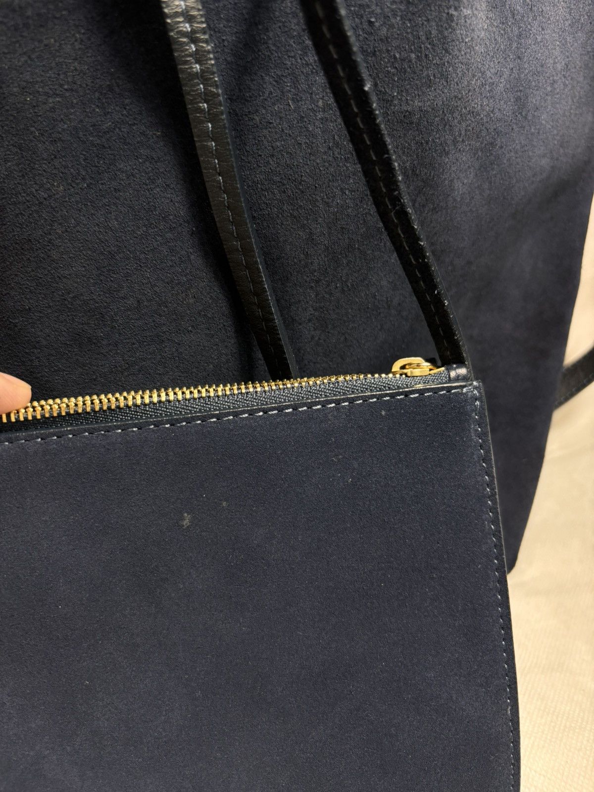 Mansur Gavriel Mansur Gavriel Suede Bucket Bag Size ONE SIZE - 8 Thumbnail