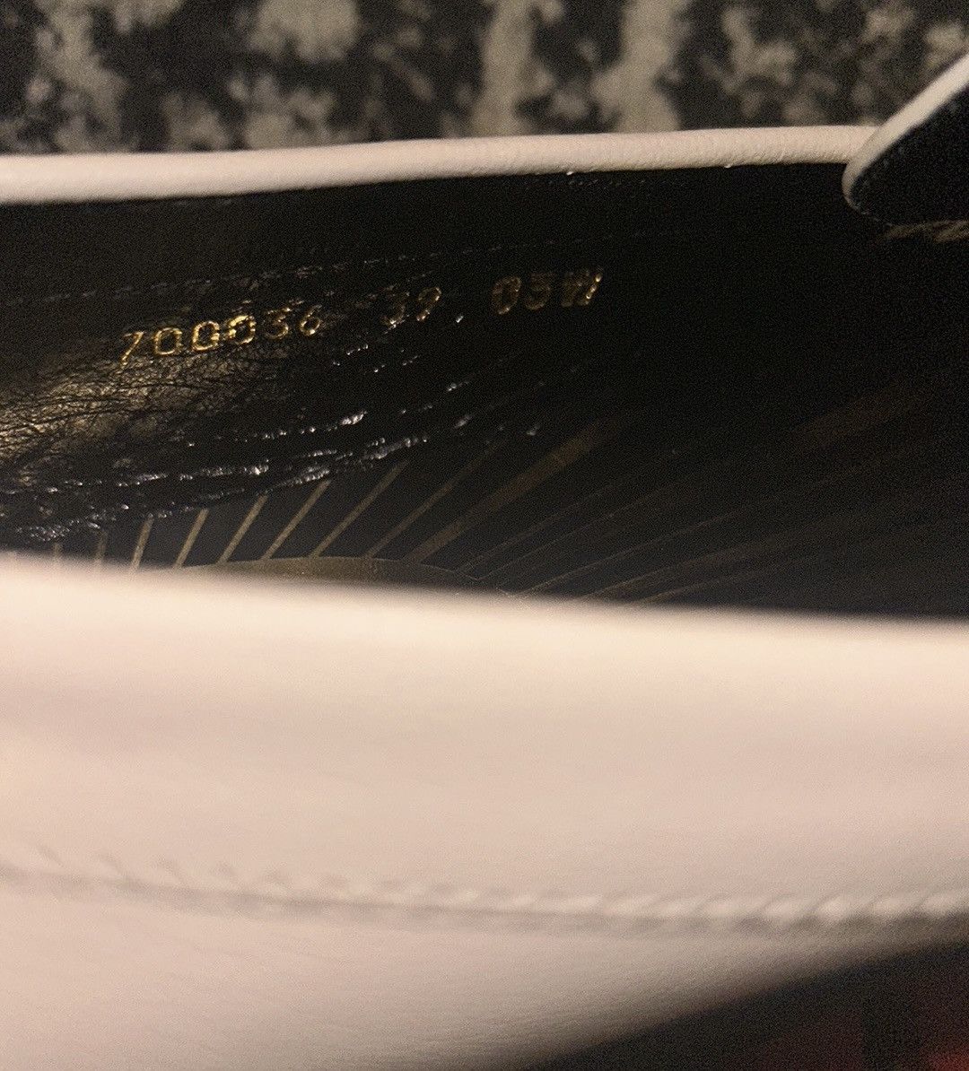 Gucci Gucci Logo Plaque Moccasin Leather Loafers Size US 9 / IT 39 - 11 Thumbnail
