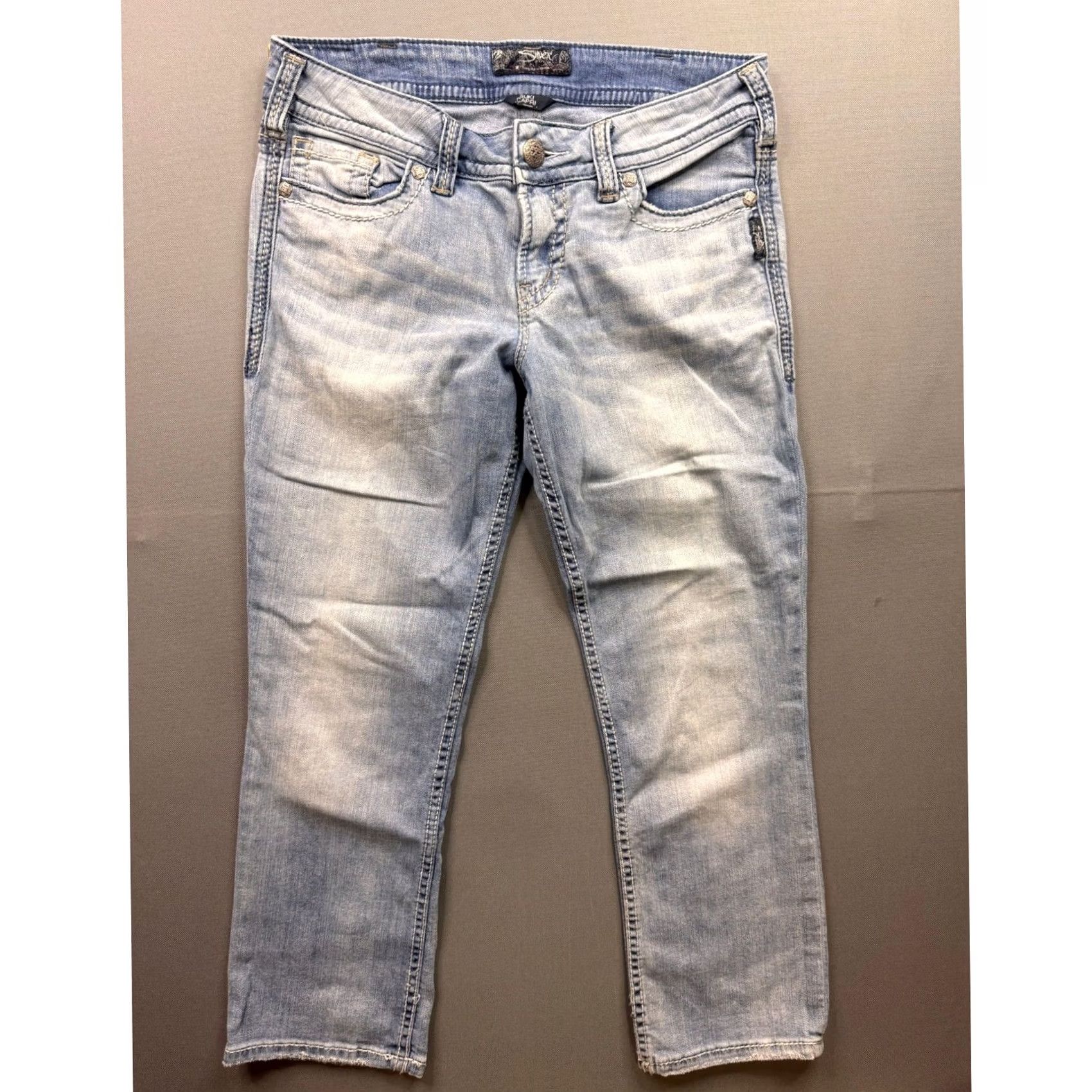 Silver Jeans Co. Silver Jeans Co Suki Capri Jeans Women Light Wash Blue Embroidered Denim W30 Capris 5-Pocket Rise Mid 8.5-10.5 Inseam 23 in Adults Womens Size 30" / US 8 / IT 44 - 4 Thumbnail