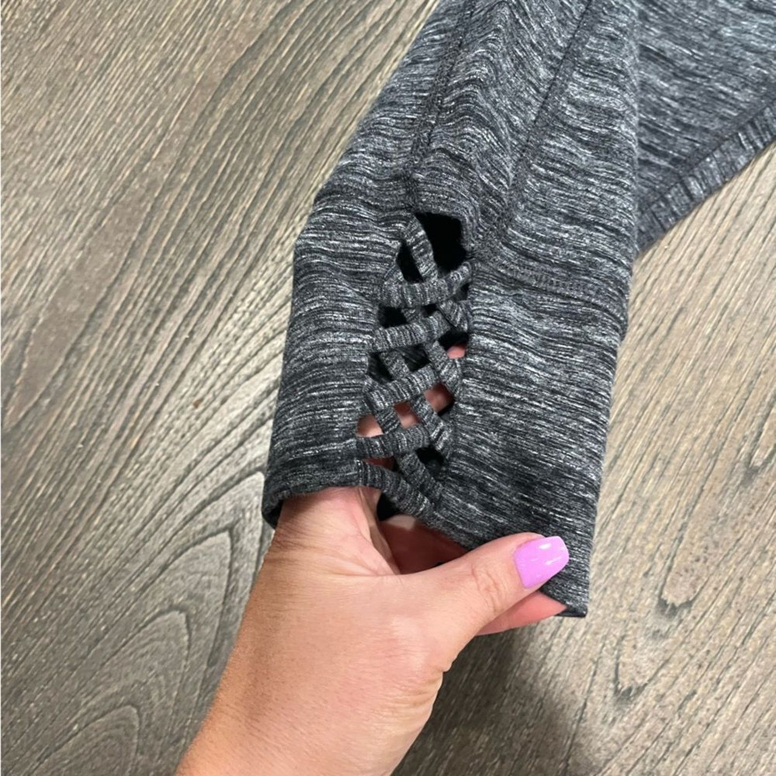 Calvin Klein Calvin Klein Gray Space Dye Athletic Capri Leggings Size L Size 29" - 2 Thumbnail