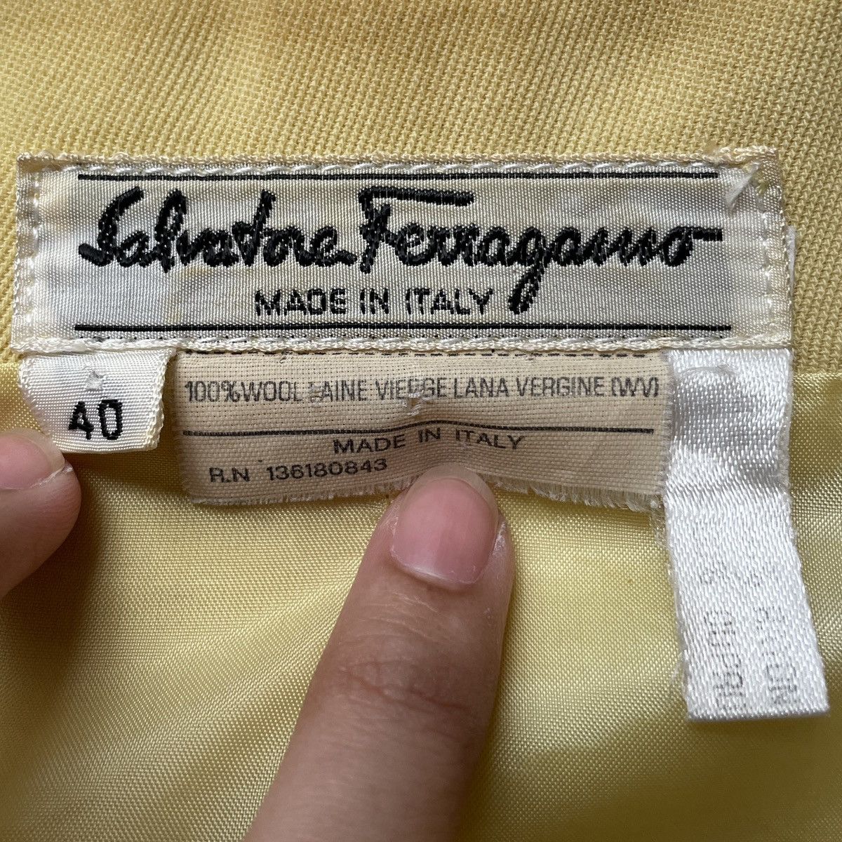 Salvatore Ferragamo × Vintage Vintage Brand Salvatore Ferragamo Jacket 1990s Size S / US 4 / IT 40 - 9 Thumbnail