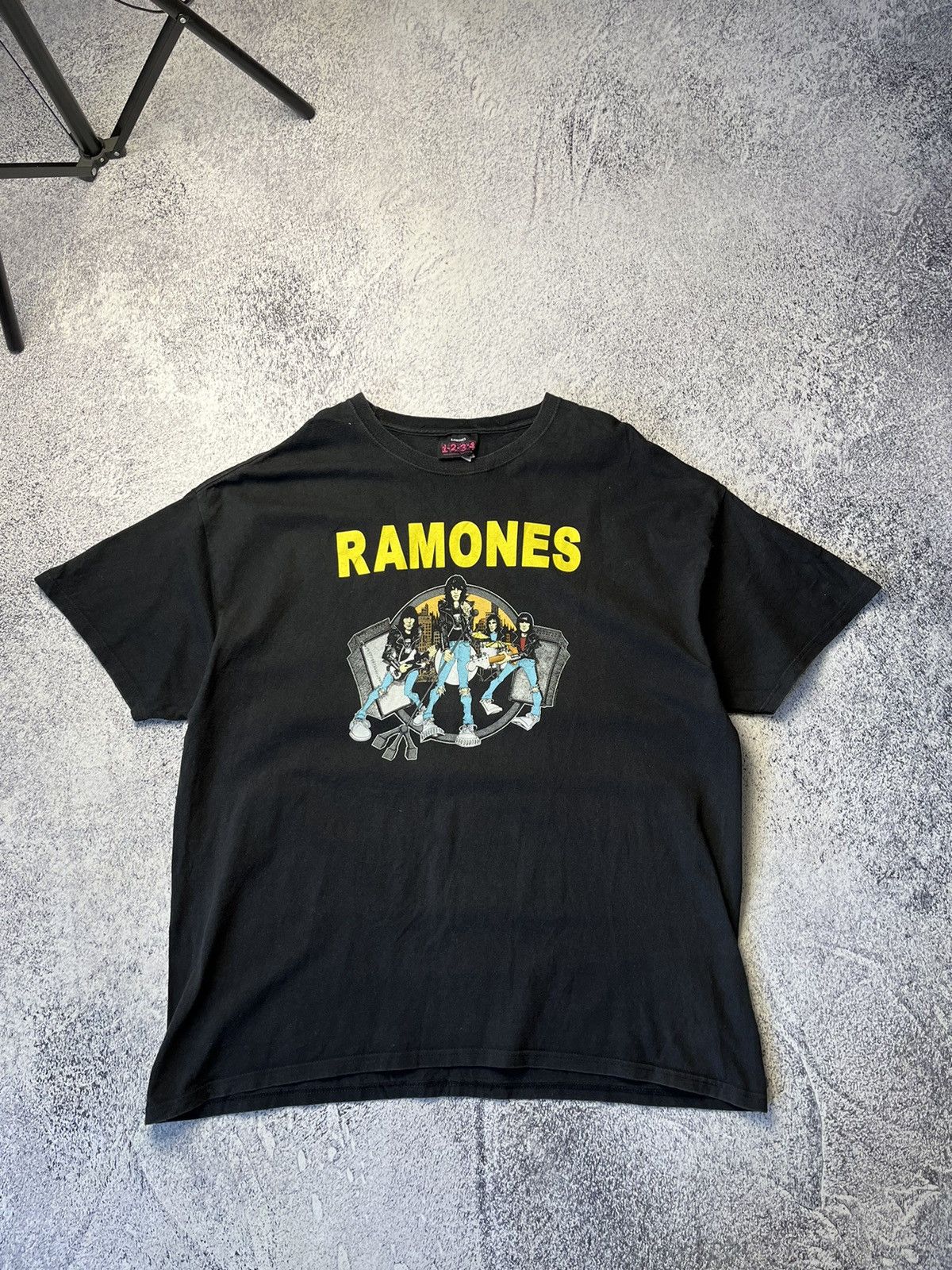 1999 Ramones Road to Ruin Vintage T Shirt Y2K