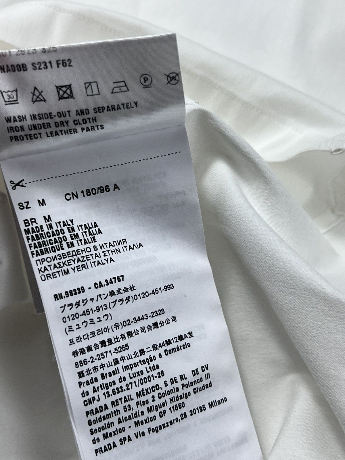 Prada Prada White Triangle Shirt Size M Size US M / EU 48-50 / 2 - 11 Thumbnail