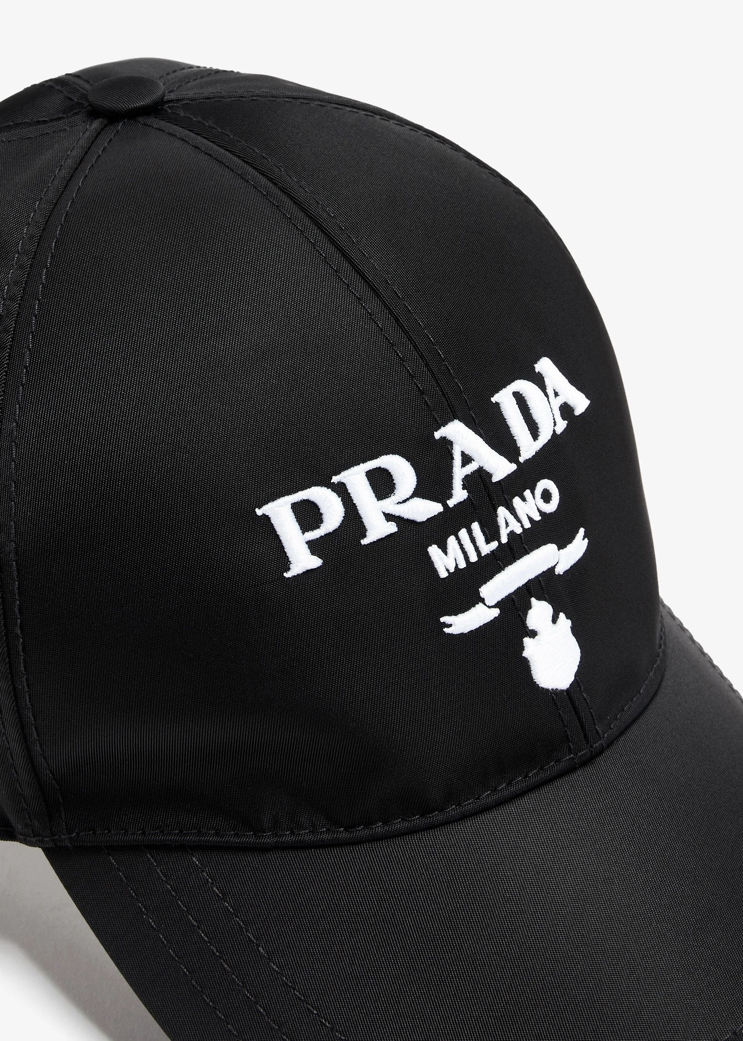 Prada o1B3y1r0426 Size: M / Re-Nylon Baseball Hat / Cap in Nero Size ONE SIZE - 2 Thumbnail