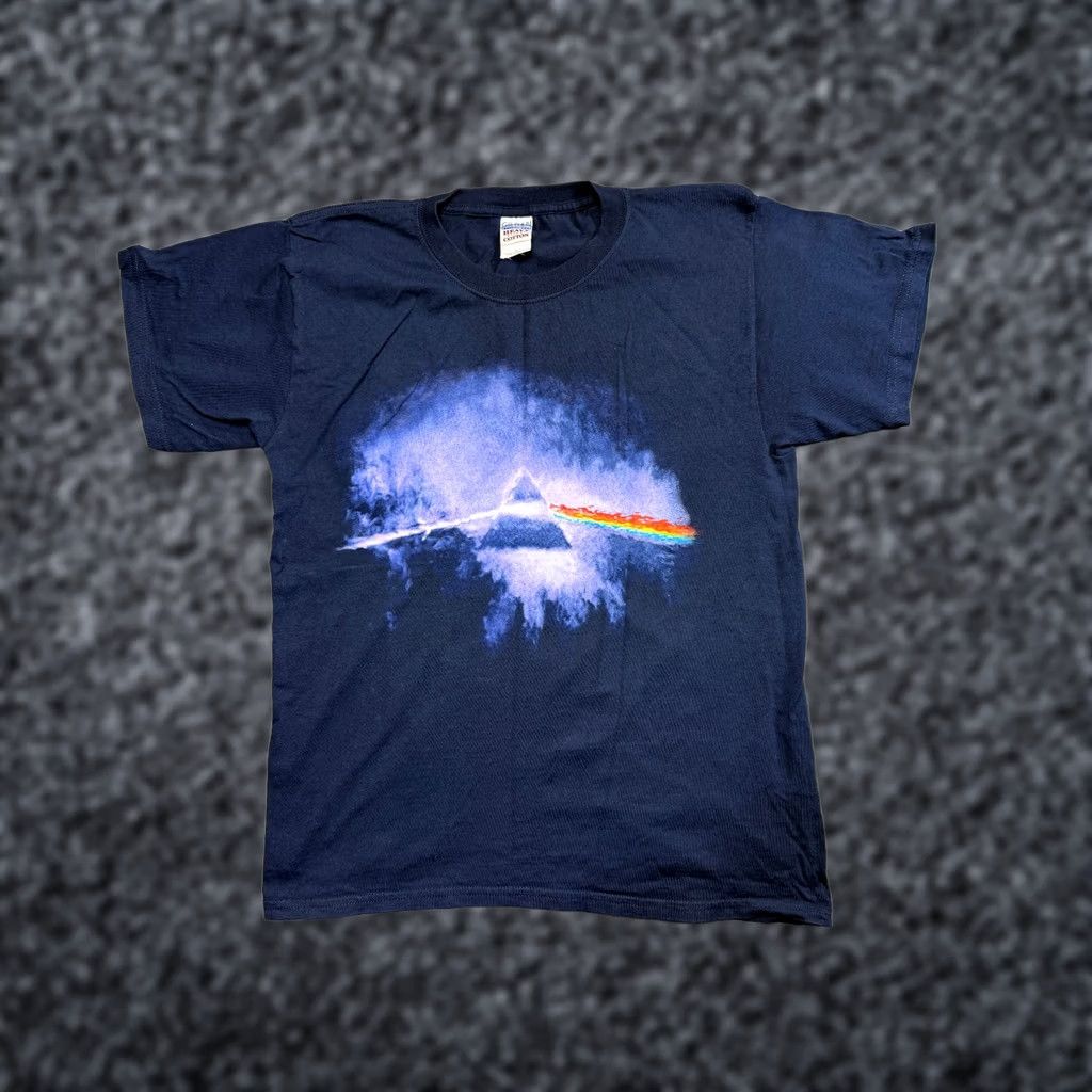 Gildan Roger Waters The Dark side of the Moon Live 2006 Tour shirt Blue mens size L Size US L / EU 52-54 / 3 - 1 Thumbnail