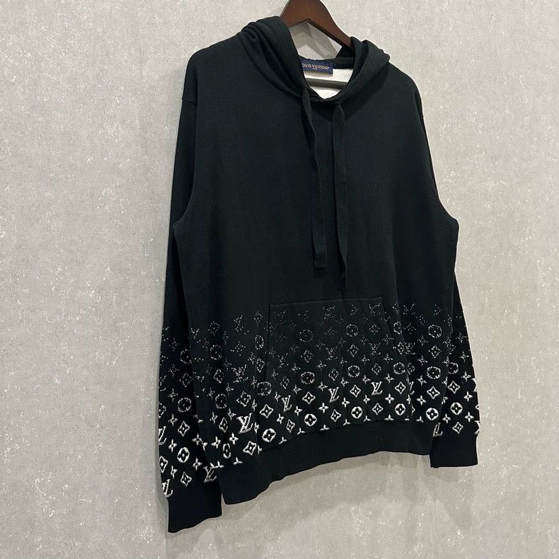 Louis Vuitton Louis Vuitton Black Full Print Gradient Hoodie Nextarrow-25 Size US XL / EU 56 / 4 - 3 Thumbnail