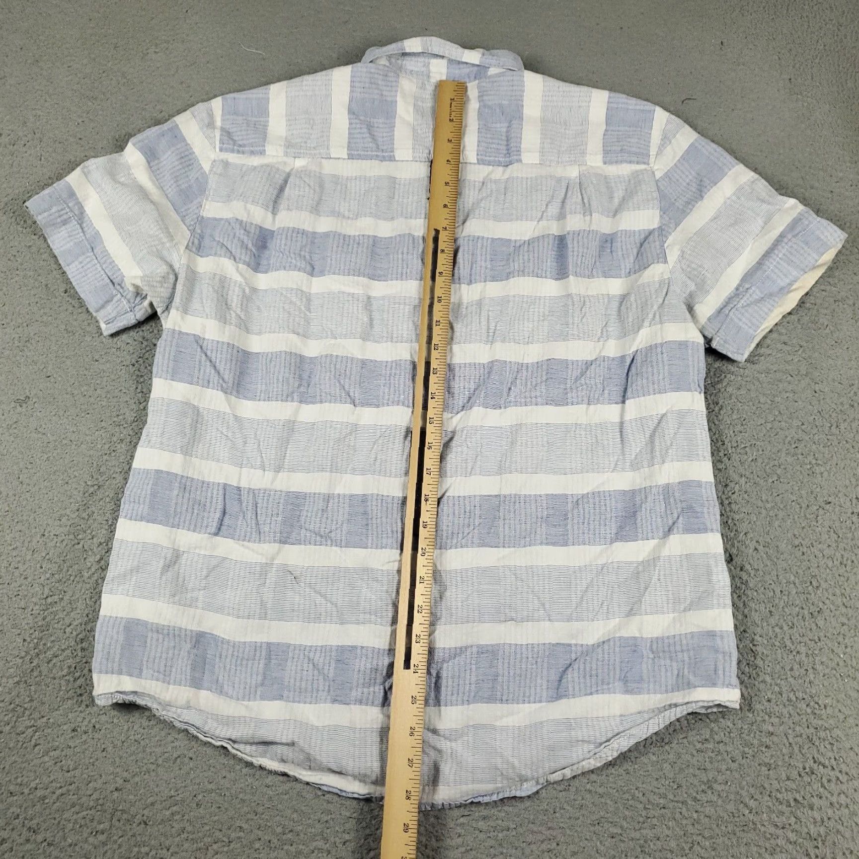 Tommy Bahama Tommy Bahama Shirt Mens Large Blue Striped Button-Up Short Sleeve Cotton Blend Casual/Workwear - Mens Size US L / EU 52-54 / 3 - 6 Thumbnail