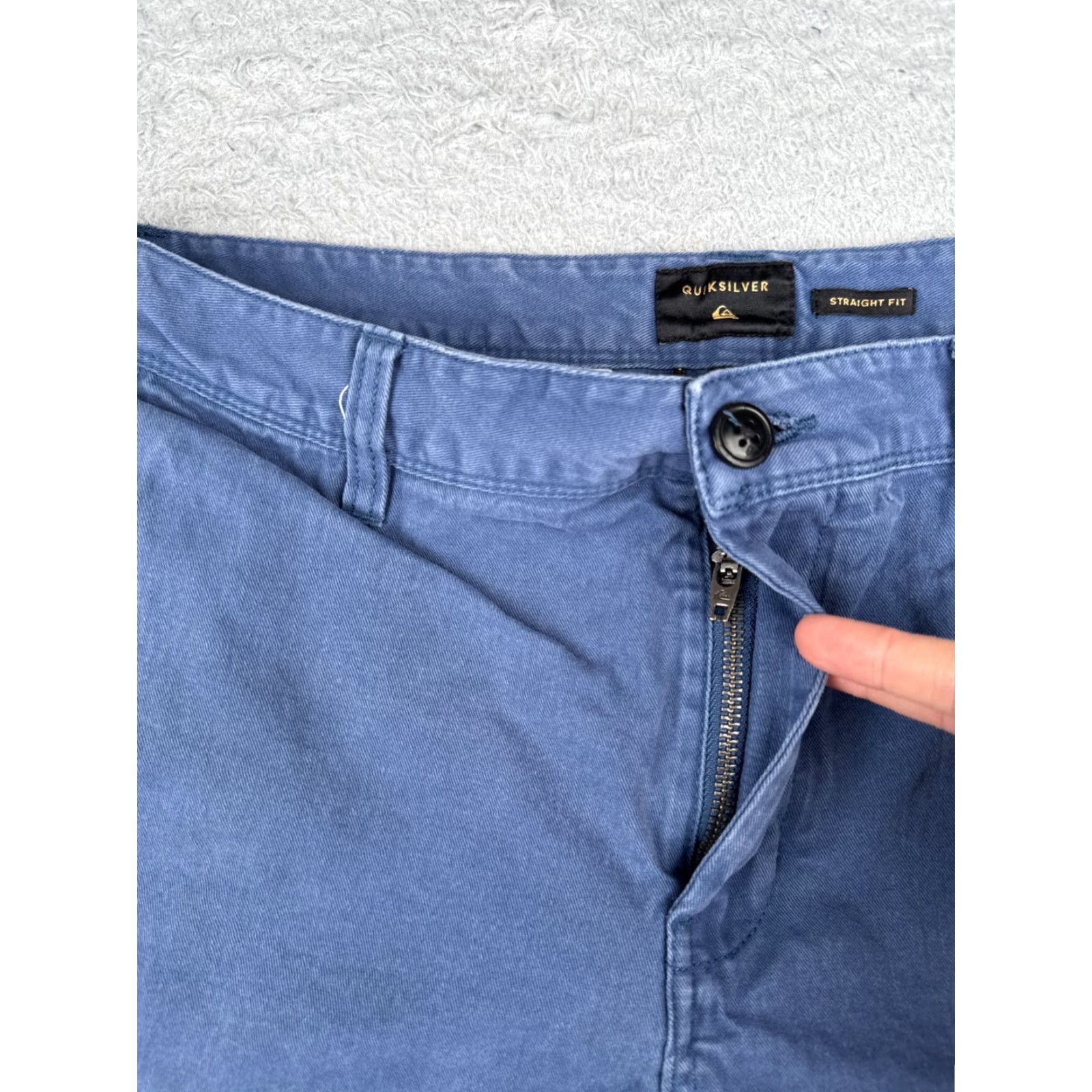 Vans VANS Shorts Men 34 Blue Cotton Blend Twill Skateboard Beach 34x9 Chino Casual 90s? Size US 34 / EU 50 - 6 Thumbnail