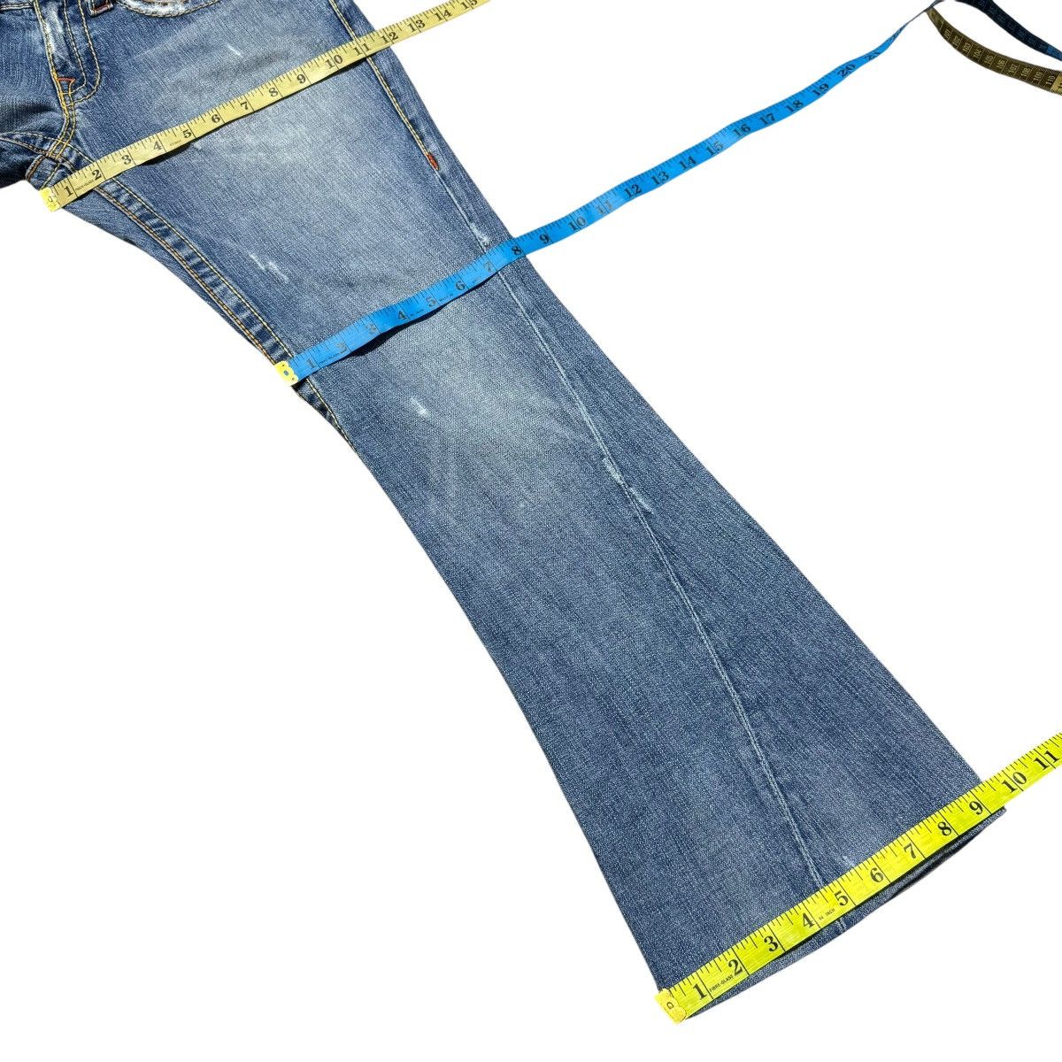 True Religion Vintage True Religion Joey Big T Denim Flare Jeans Size US 29 - 19 Thumbnail