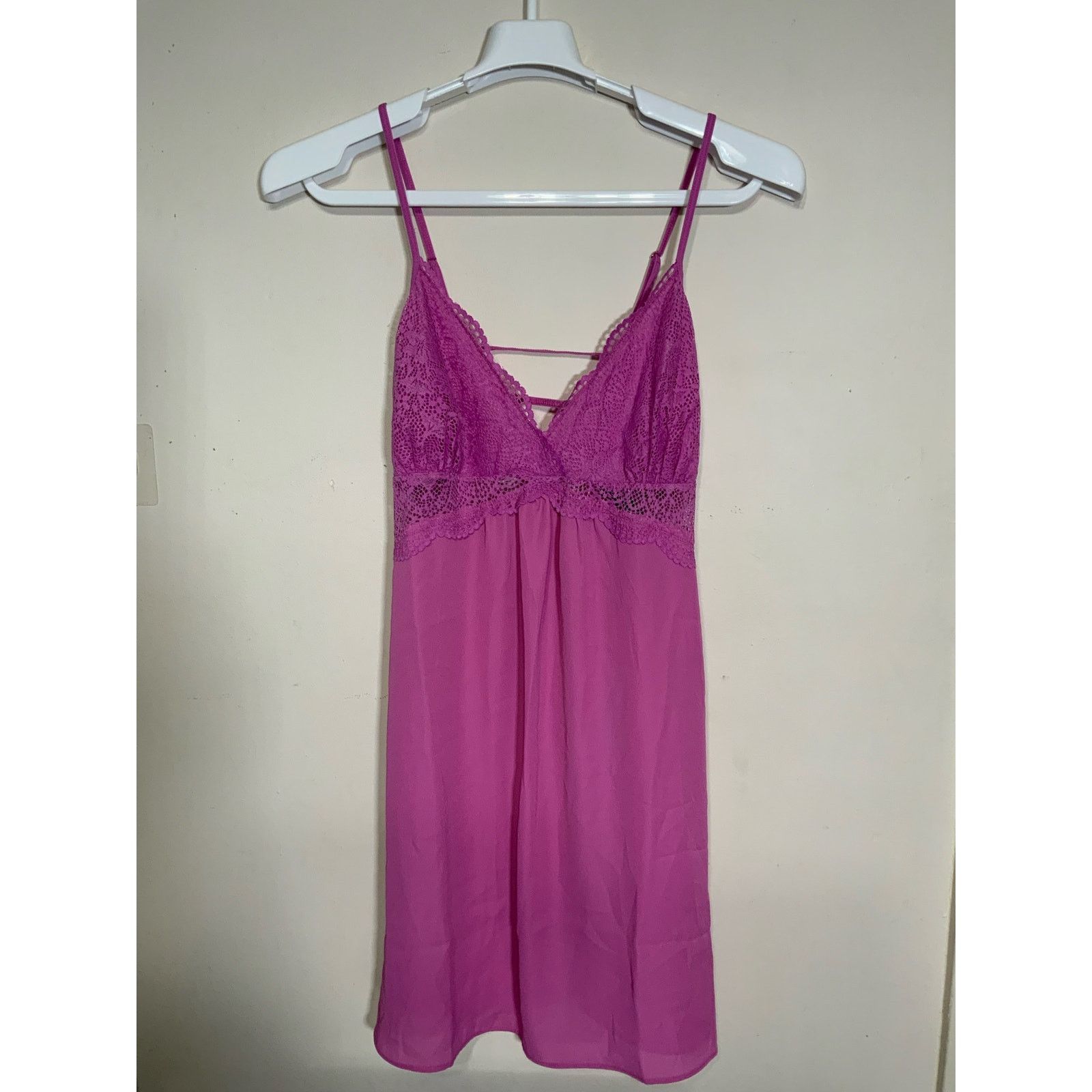 Unknown London INC Scalloped Lace Pink Lace Chiffon Lingerie Size M NWT Size M / US 6-8 / IT 42-44 - 1 Thumbnail