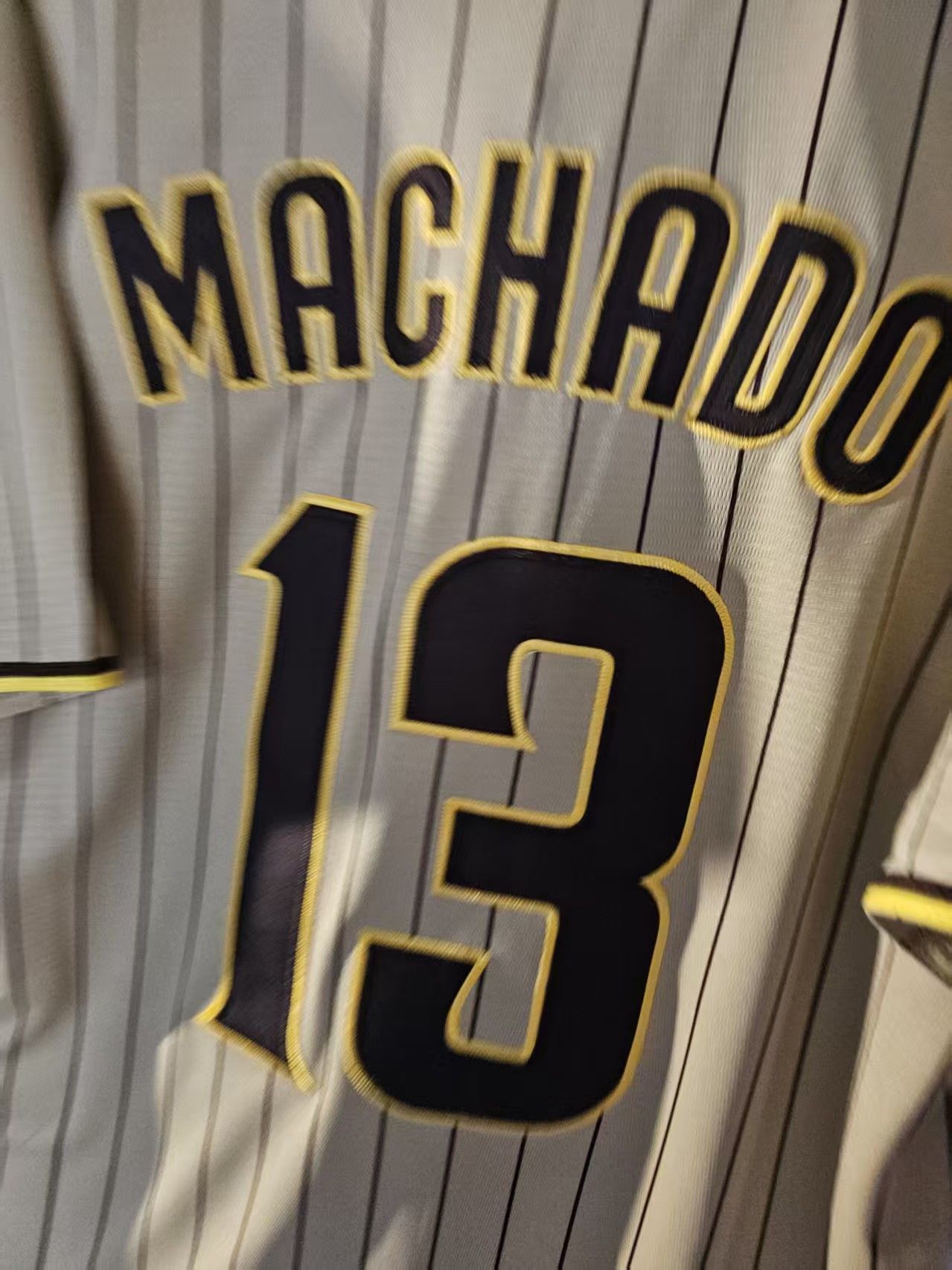 MLB San Diego Padres 13 Machado Jersey Size US M / EU 48-50 / 2 - 4 Thumbnail