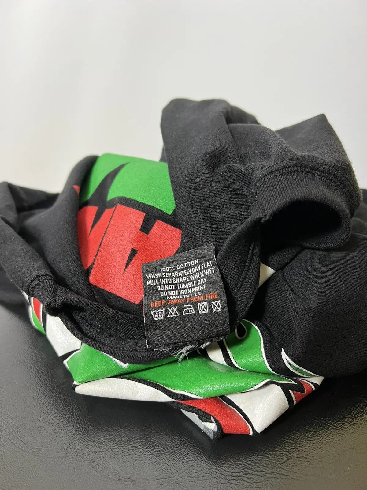 Vintage × WWE × WWF Vintage Rey Mysterio WWE T-shirt Size US S / EU 44-46 / 1 - 5 Thumbnail