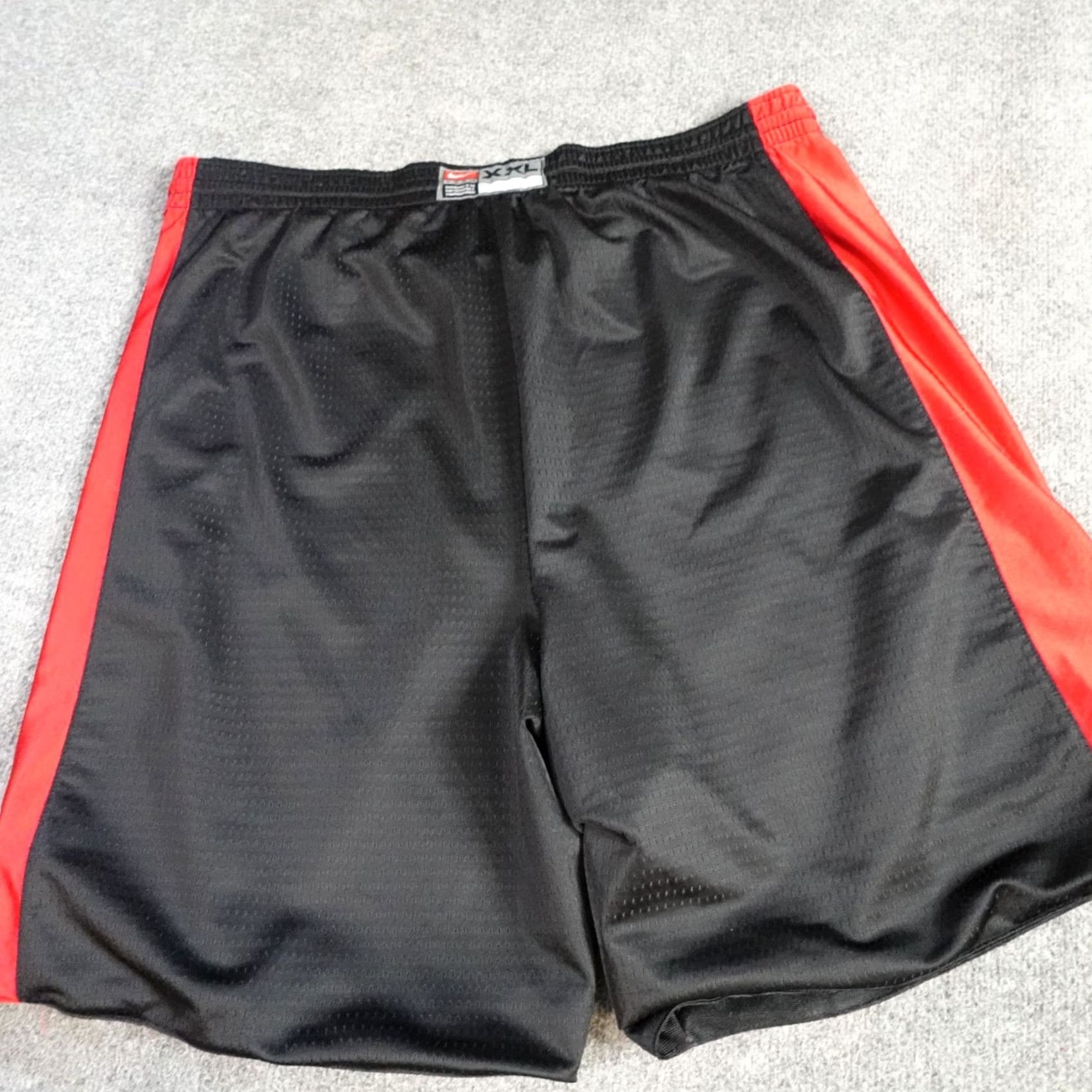 Nike VINTAGE Nike Maryland Basketball Shorts 2XL Red Black Reversible Terps Men 2XL Red Basketball Reversible Nike Maryland Shorts Size US 39 - 5 Thumbnail