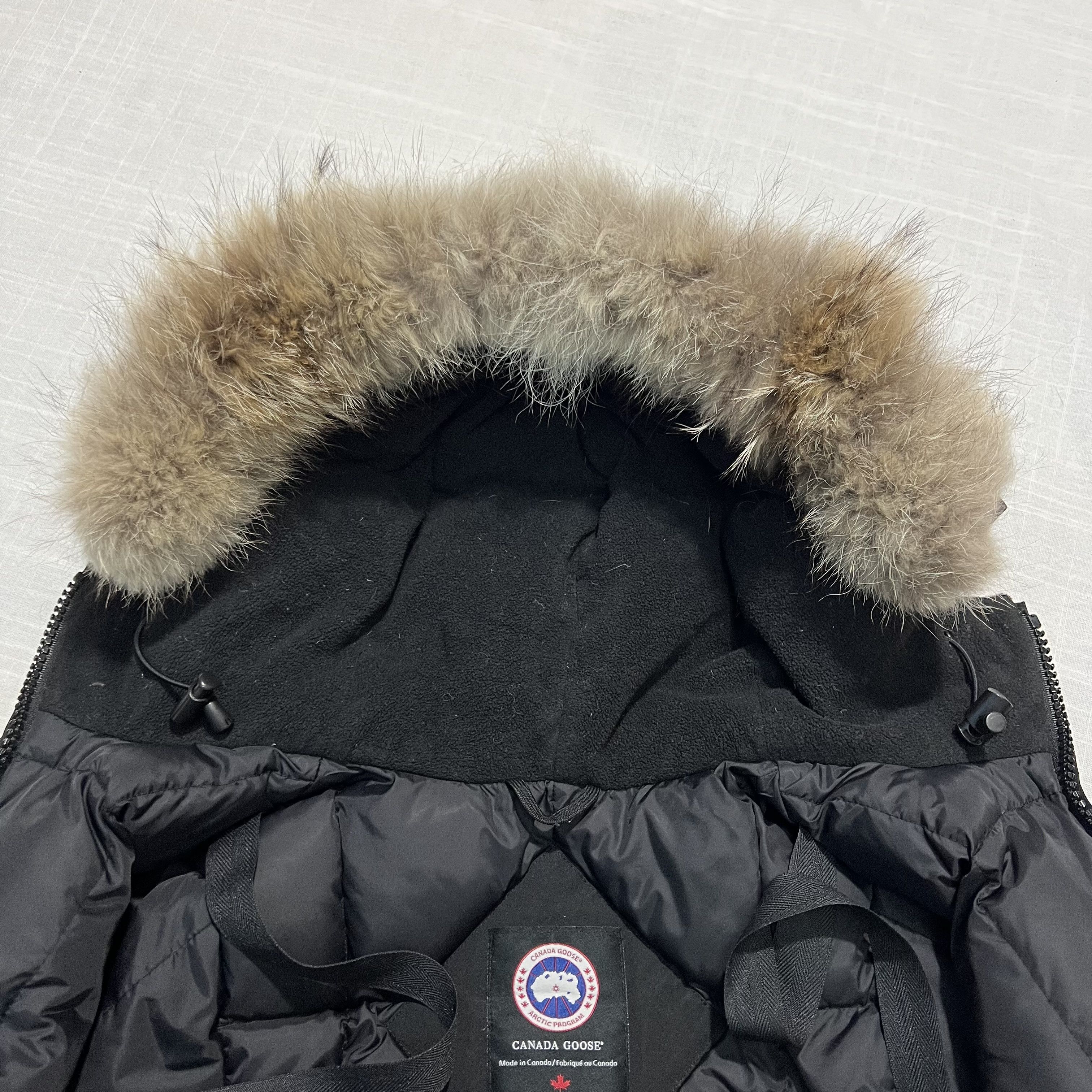 Canada Goose Canada Goose VICTORIA parka Size XS / US 0-2 / IT 36-38 - 14 Thumbnail